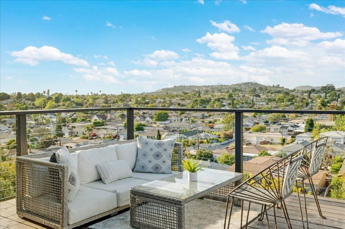 https://cdn.realtyfeed.com/cdn/127/250025681/f2e79baa174b97bf02604f22c7ae39dd.webp