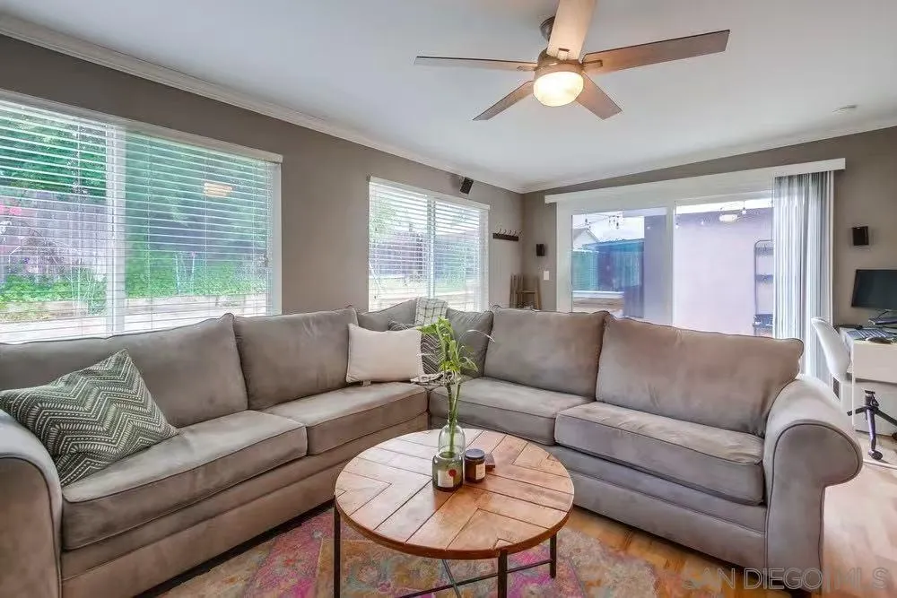 https://cdn.realtyfeed.com/cdn/127/250025691/578ffa5a6b400844d597b78e0e344282.webp