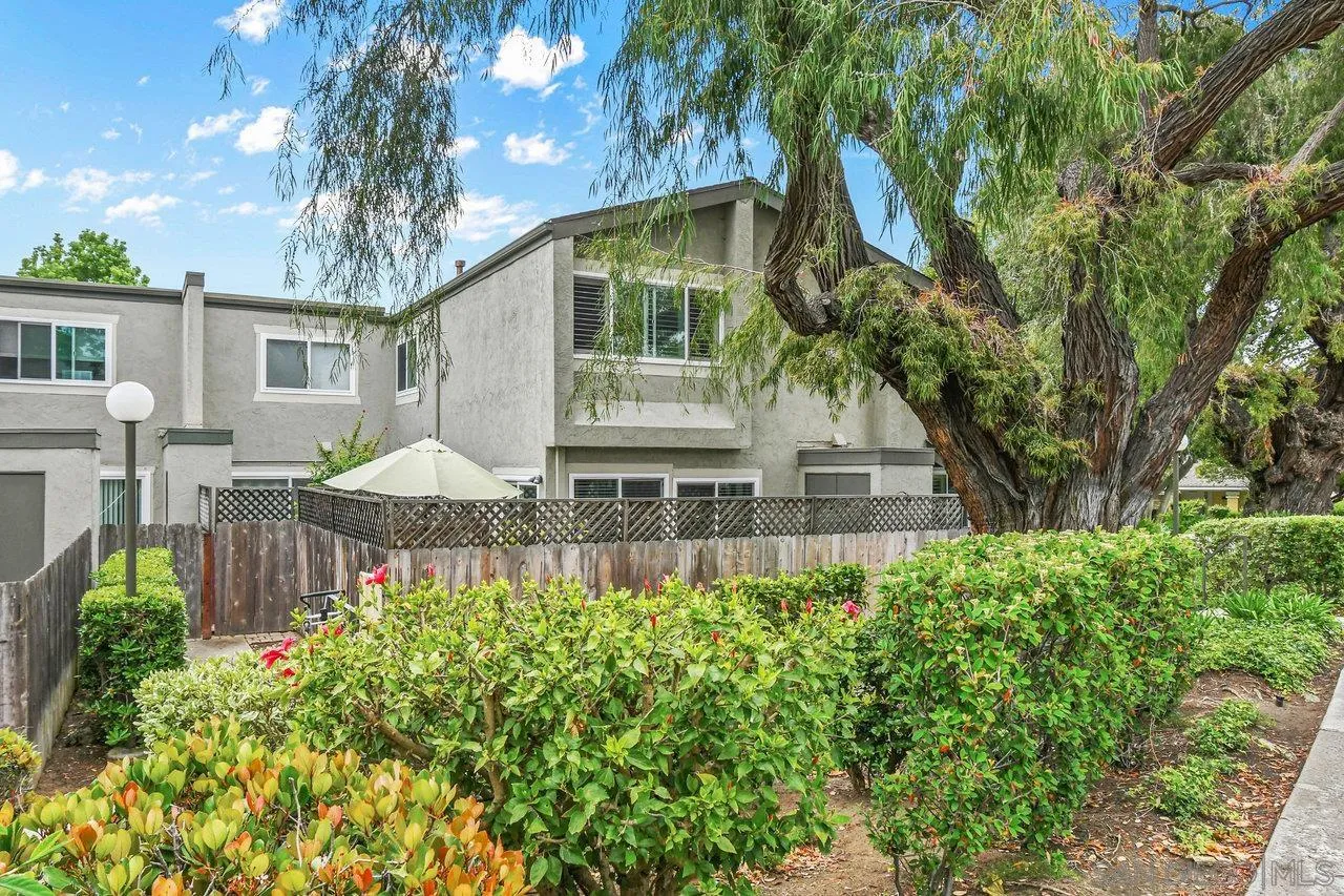 Photo #2: 250025695 Listing 