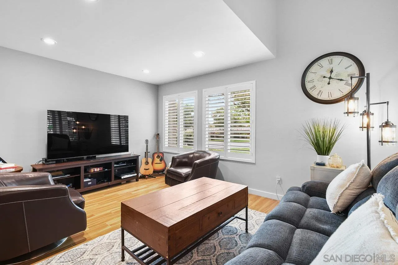 Photo #6: 250025695 Listing 