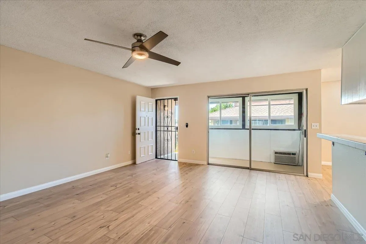 Photo #6: 250025721 Listing 