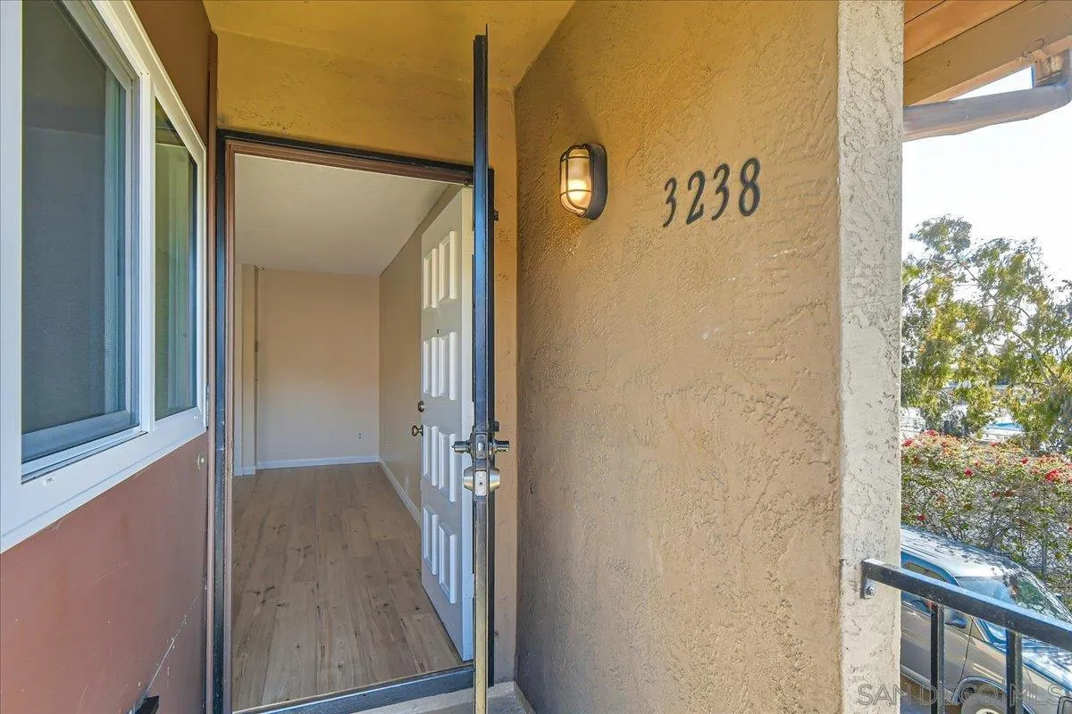 Photo #5: 250025721 Listing 