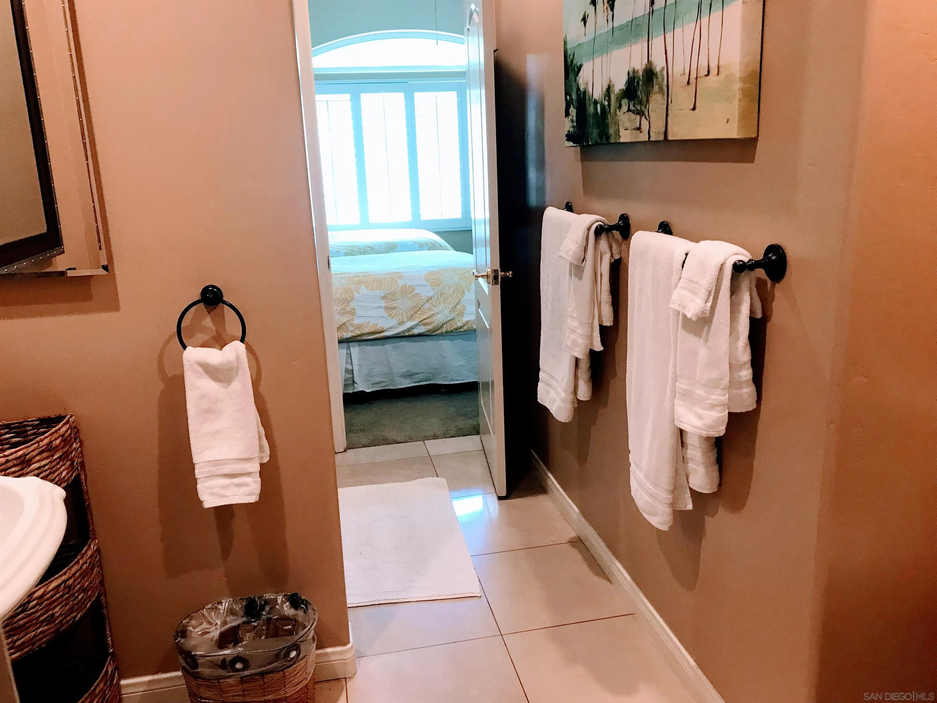 https://cdn.realtyfeed.com/cdn/127/250025729/35e3d20f2063c91b14e3a64971c56640.webp