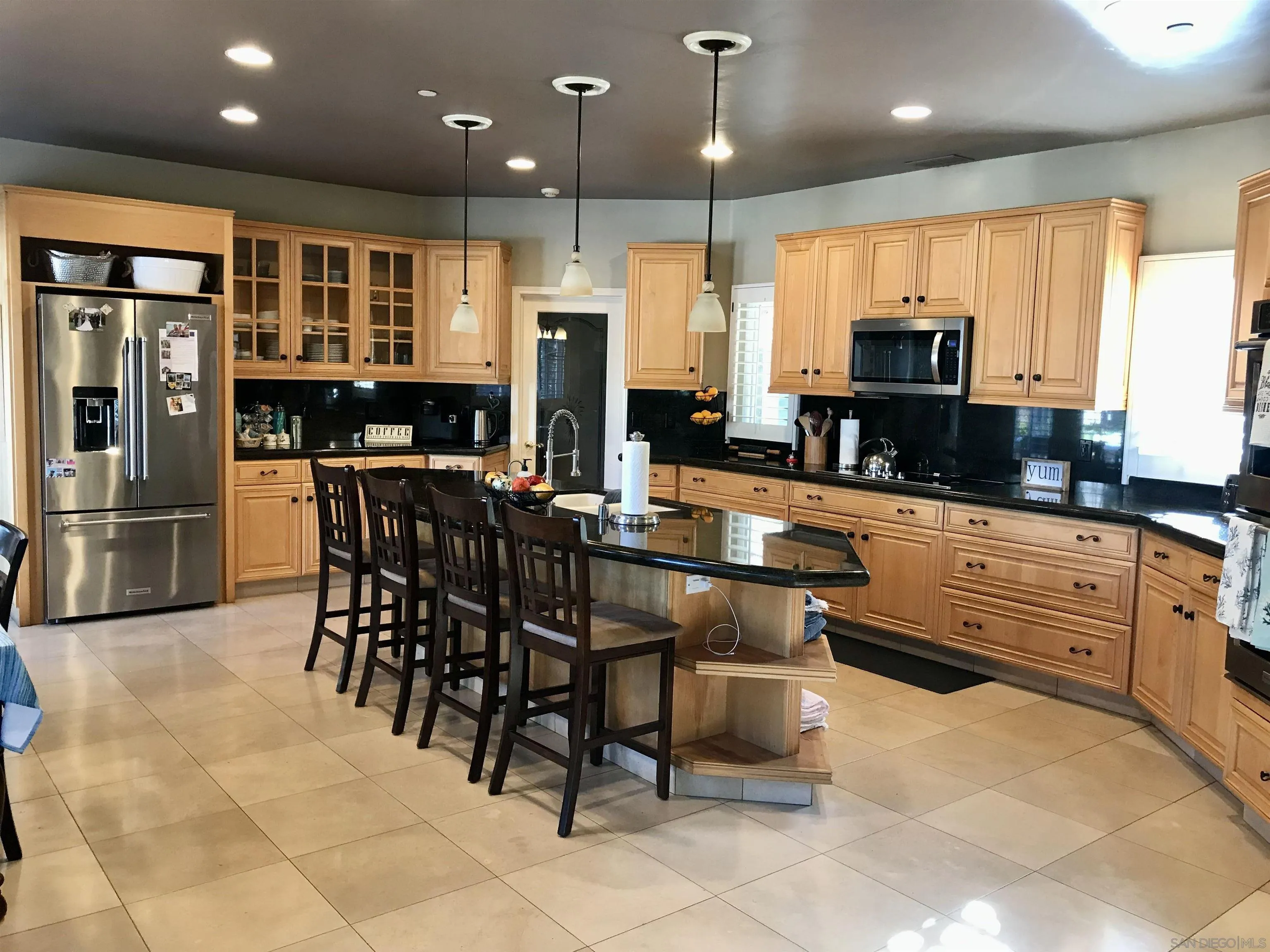 https://cdn.realtyfeed.com/cdn/127/250025729/da407b044c18c36dcfdfd80cd56ff400.webp