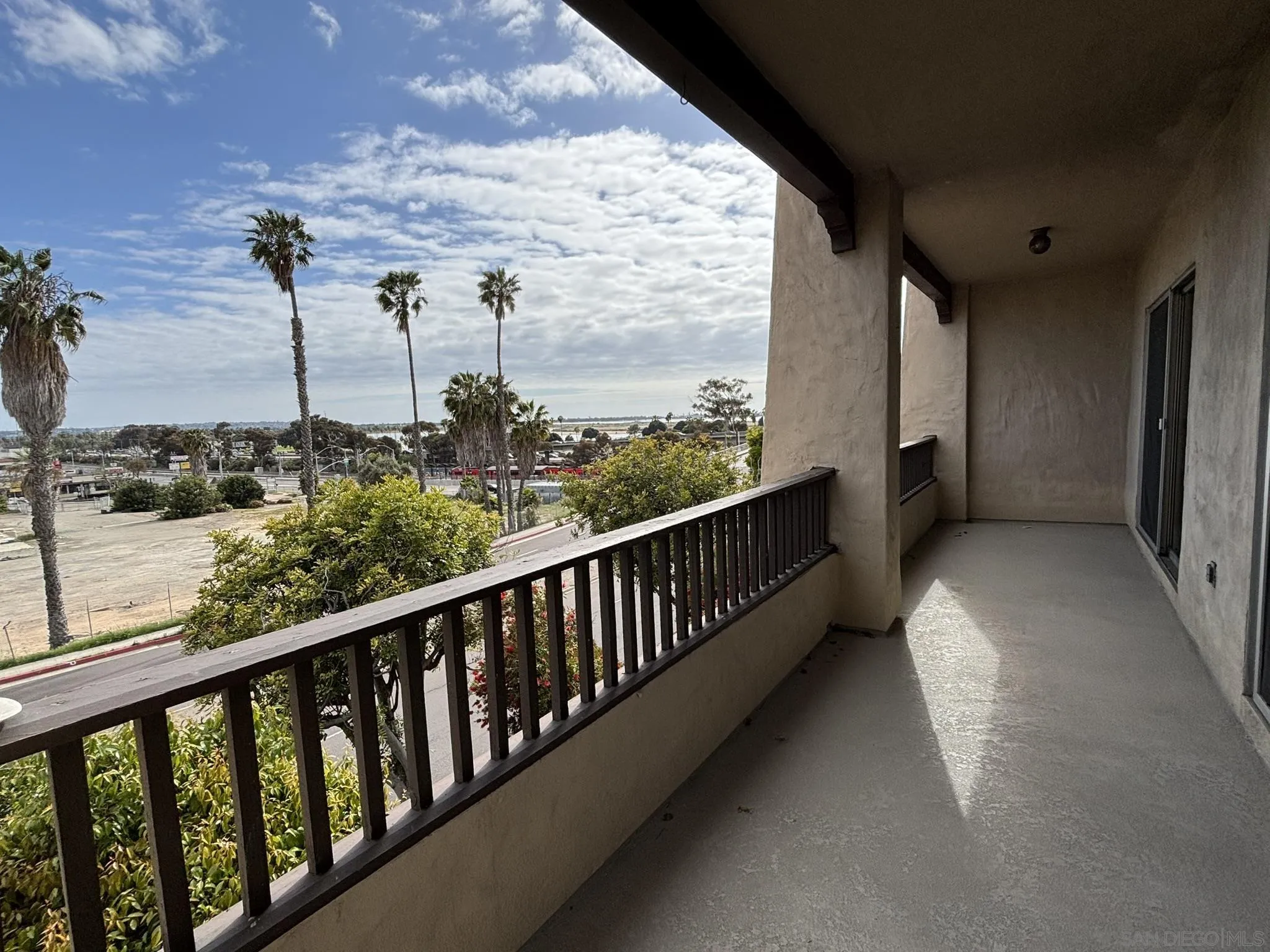 Photo #2: 250025751 Listing 