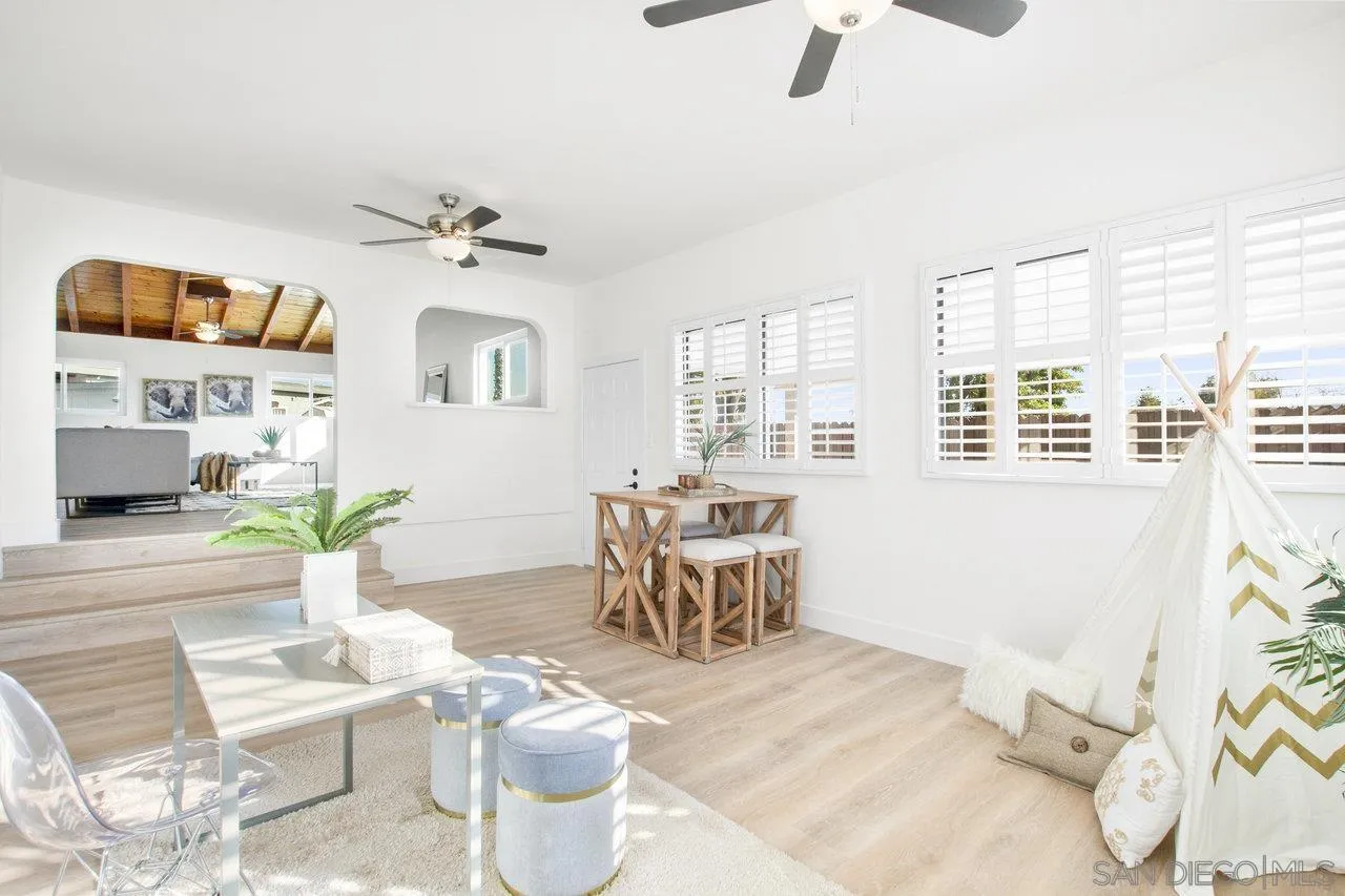 https://cdn.realtyfeed.com/cdn/127/250025765/0c223603c55f7ba32b9e48d9c1f9ff36.webp