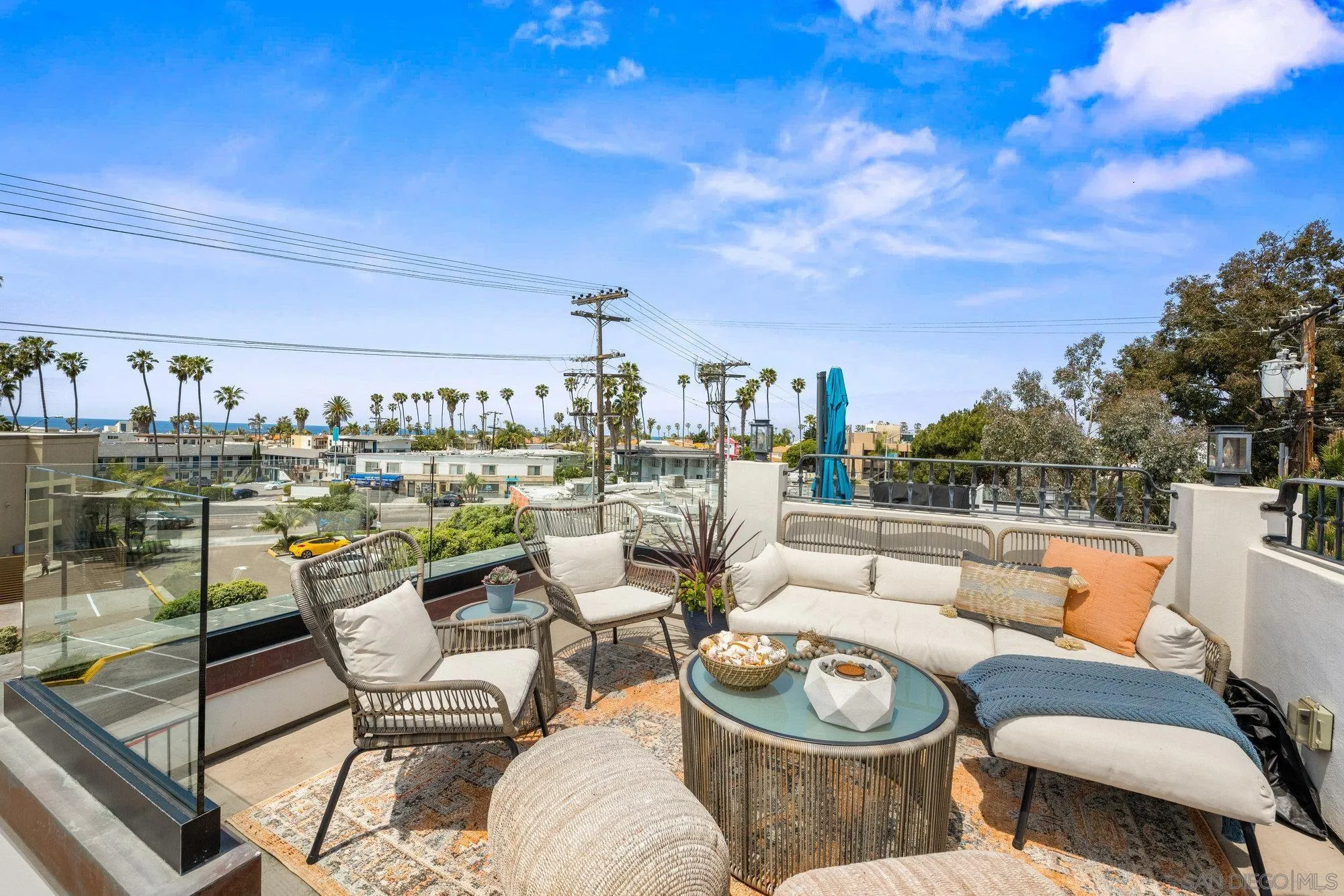 https://cdn.realtyfeed.com/cdn/127/250025767/ca294e17cbfda0fa2a6766d12e9684ac.webp