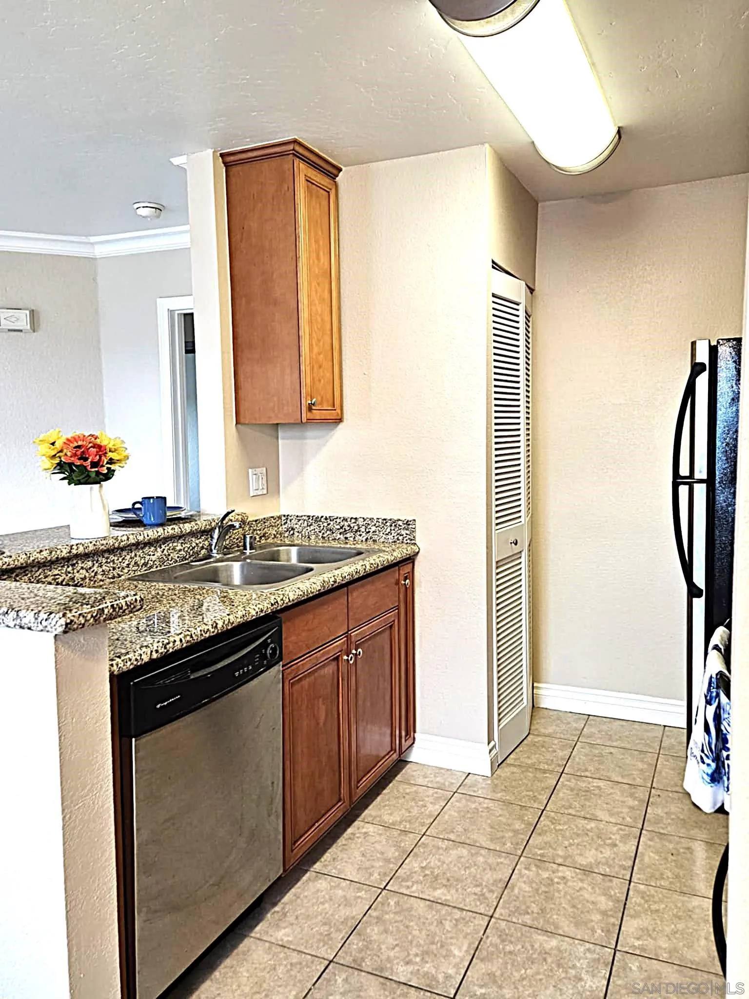 Photo #5: 250025772 Listing 