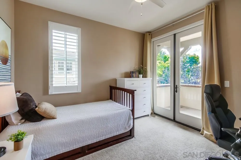 https://cdn.realtyfeed.com/cdn/127/250025773/32dd8887e76ecebc7bf5991254c96c0c.webp