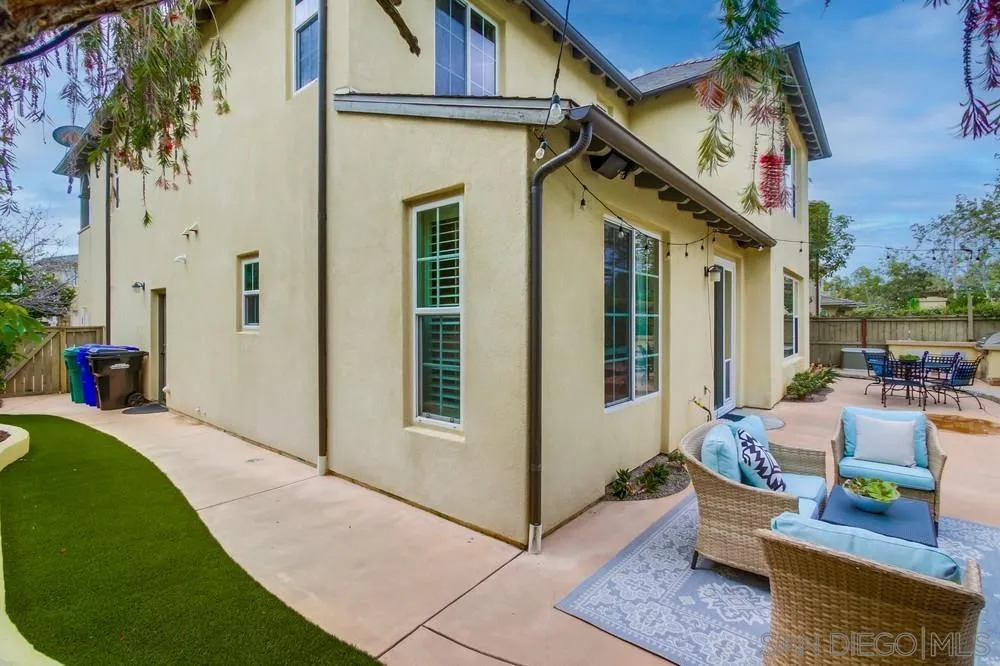 https://cdn.realtyfeed.com/cdn/127/250025773/aa446e3c149b4d958efab25c87df9d05.webp
