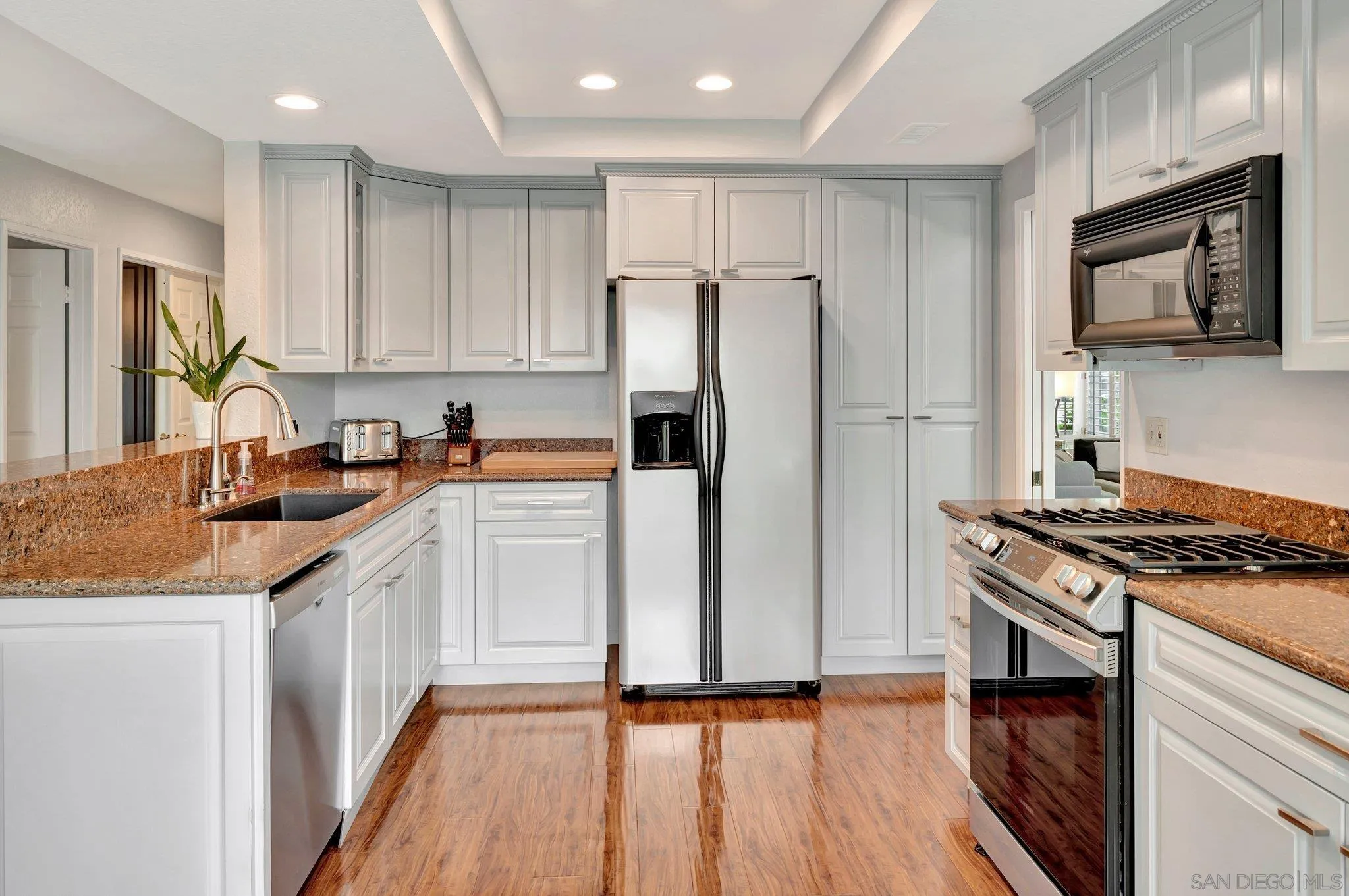https://cdn.realtyfeed.com/cdn/127/250025777/33762b53e950358c9e905cad20f19225.webp