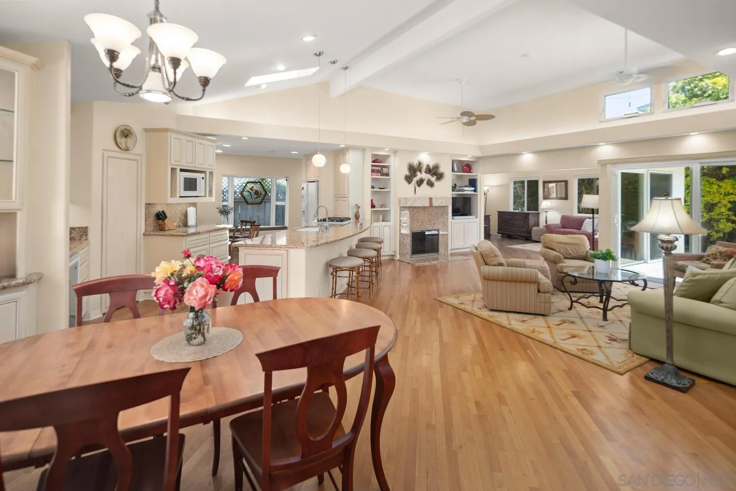 https://cdn.realtyfeed.com/cdn/127/250025782/1500dec5bcf9036c6008c6c0a0e6243c.webp