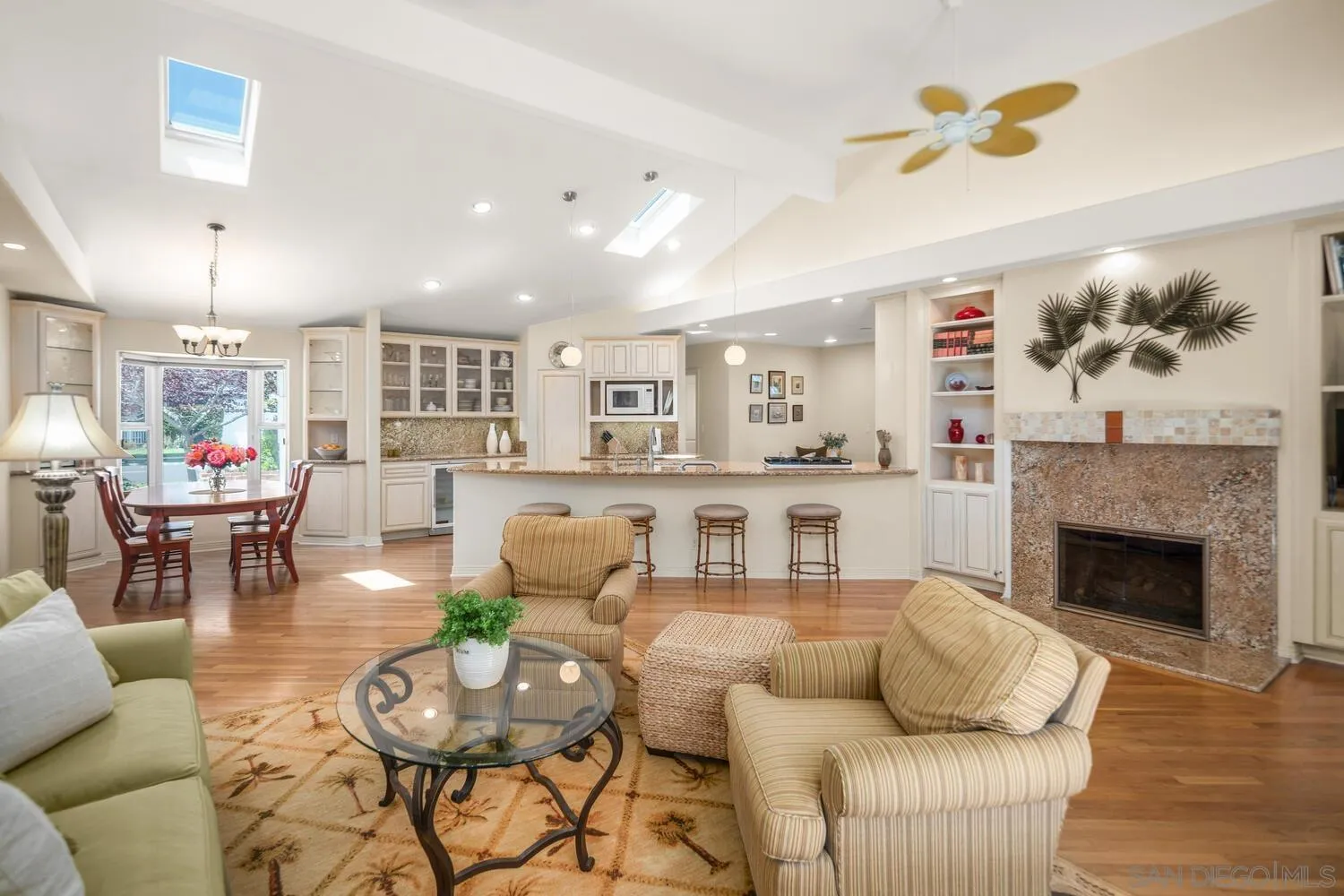 https://cdn.realtyfeed.com/cdn/127/250025782/7add0928a589f065e0e8c66496dd9c65.webp