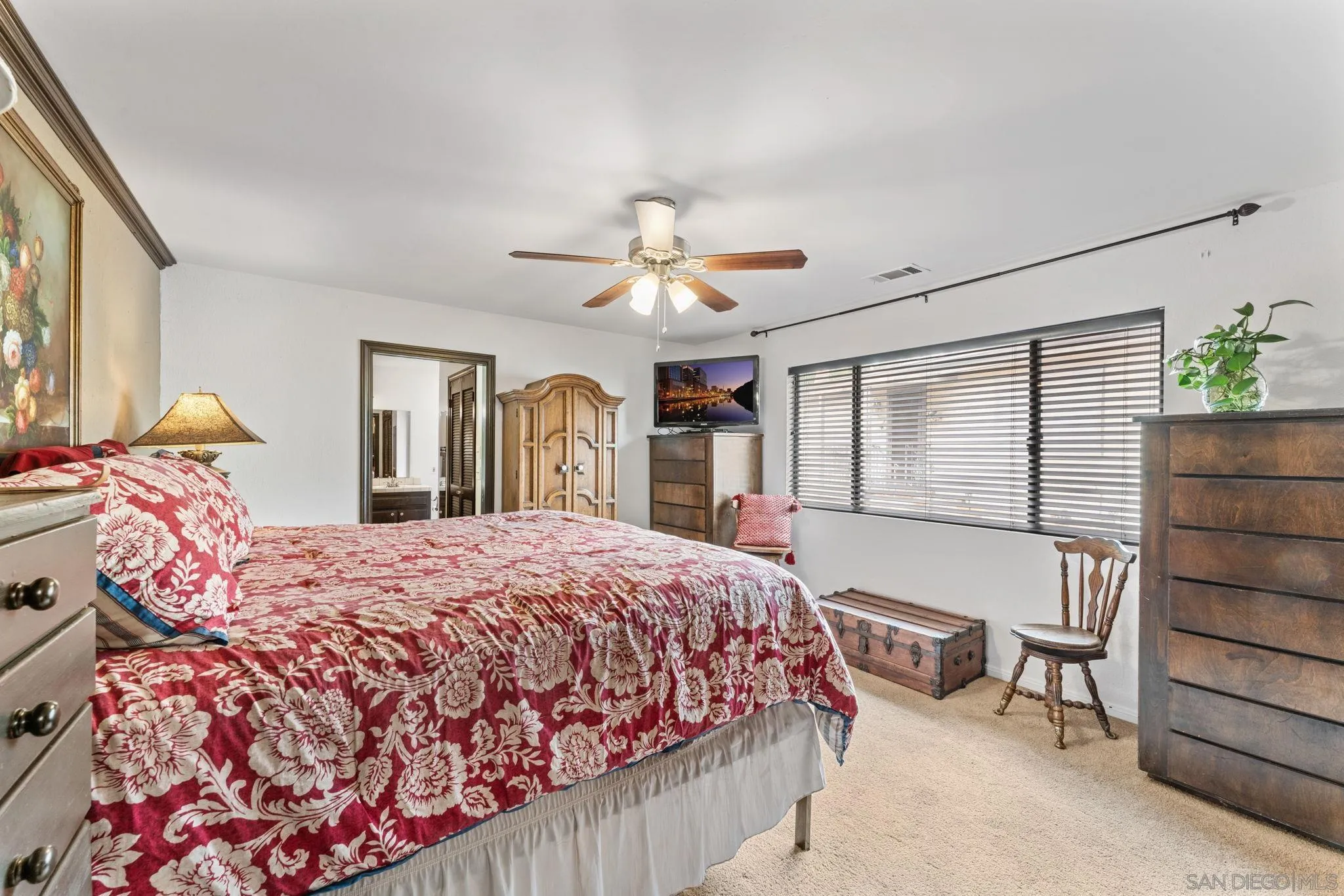 https://cdn.realtyfeed.com/cdn/127/250025783/230275532f485fb09c9786bb402fb2da.webp