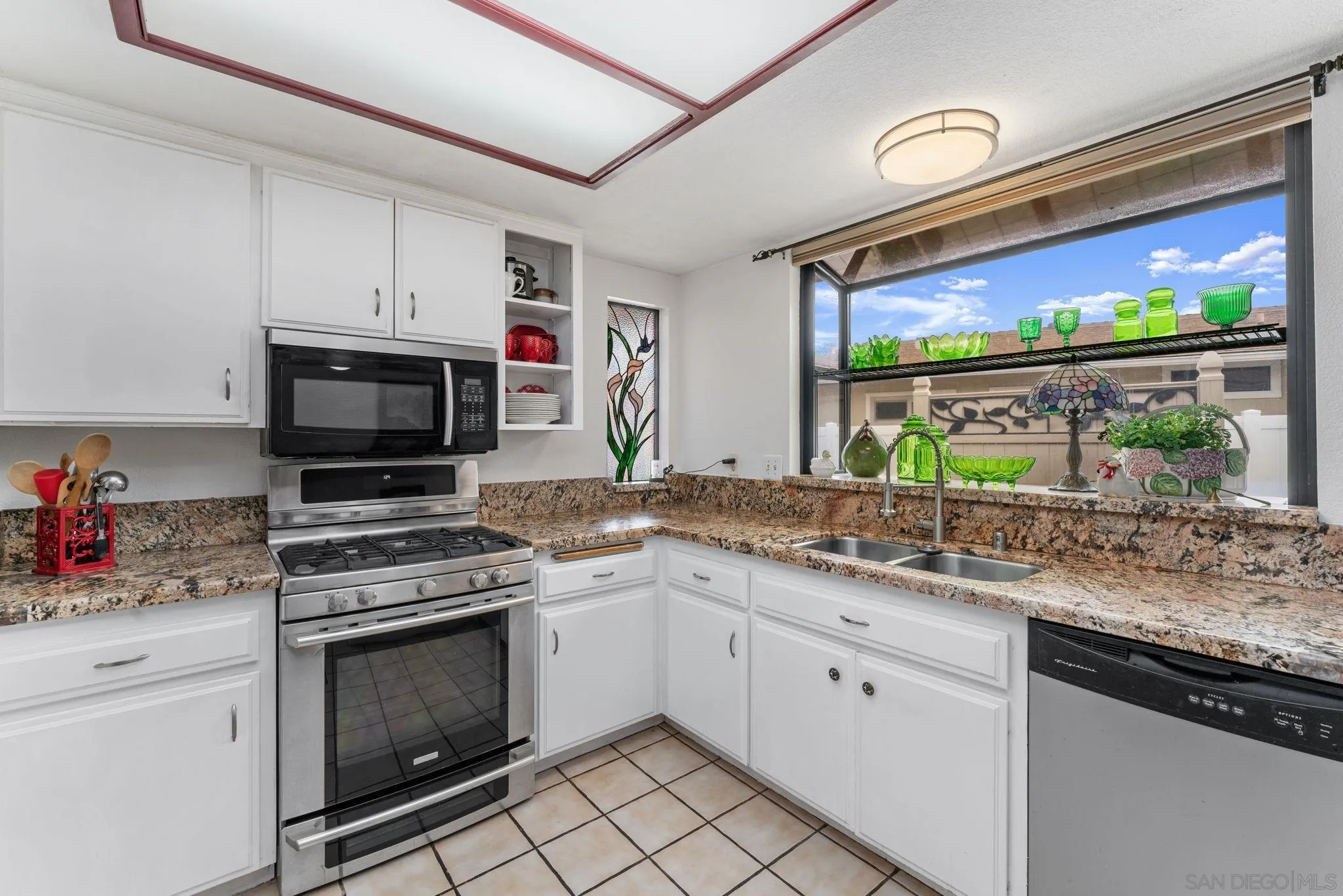 https://cdn.realtyfeed.com/cdn/127/250025783/4f6af8f8eefdc5fc091b30e2f4a8ed00.webp