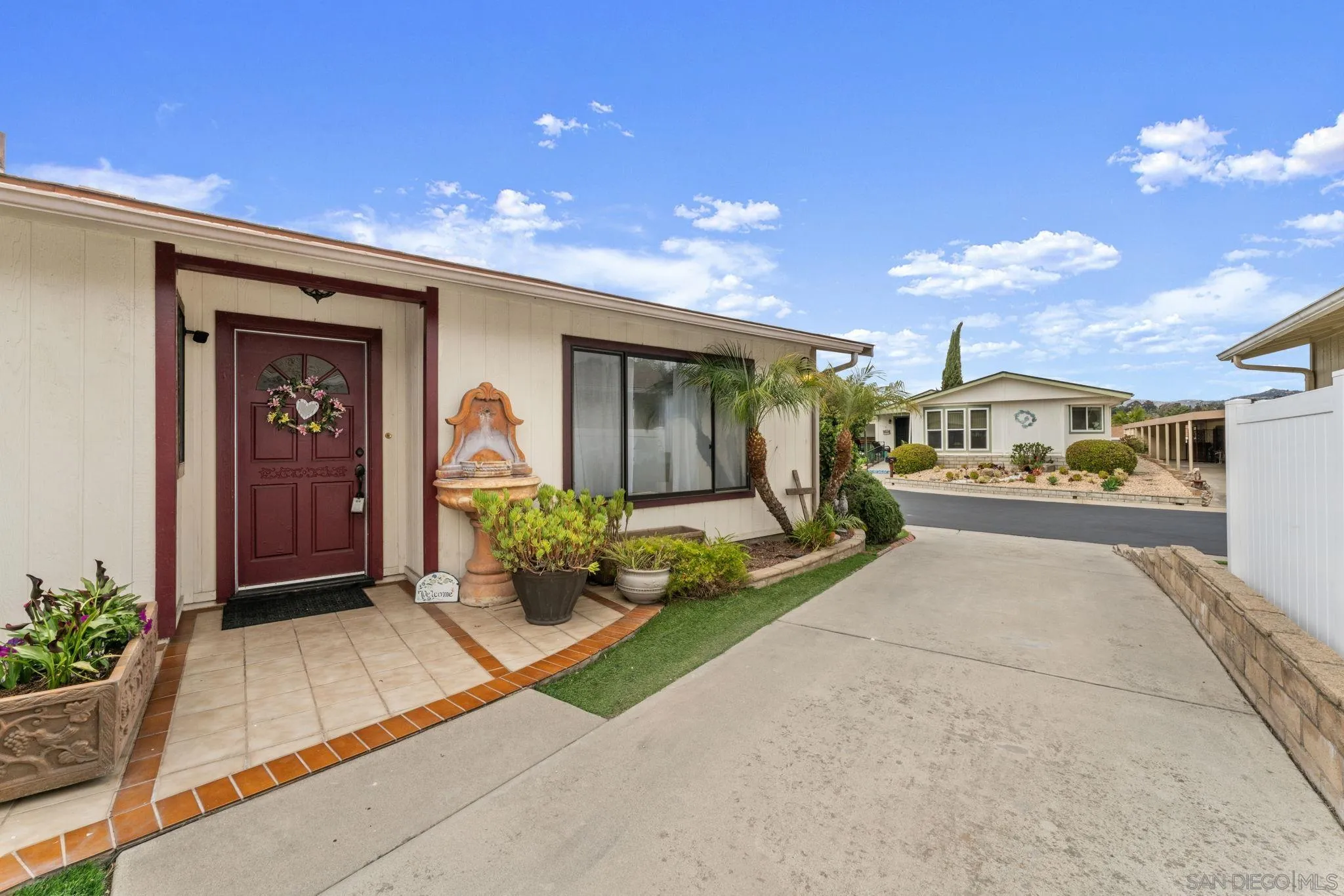 https://cdn.realtyfeed.com/cdn/127/250025783/7bc2b2cb099f19c3f582e8278e94e385.webp