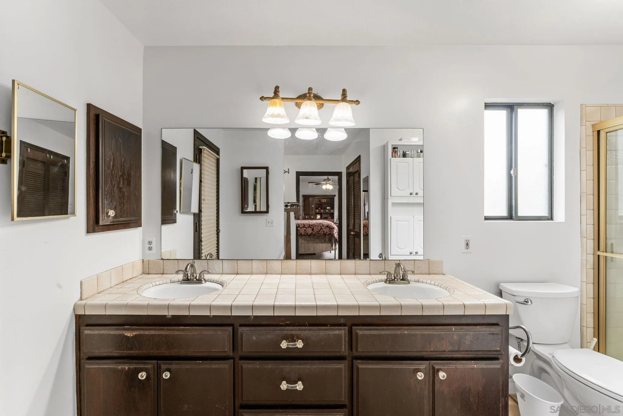 https://cdn.realtyfeed.com/cdn/127/250025783/9f1049ad084d9eca6c4fcf58a79055ed.webp