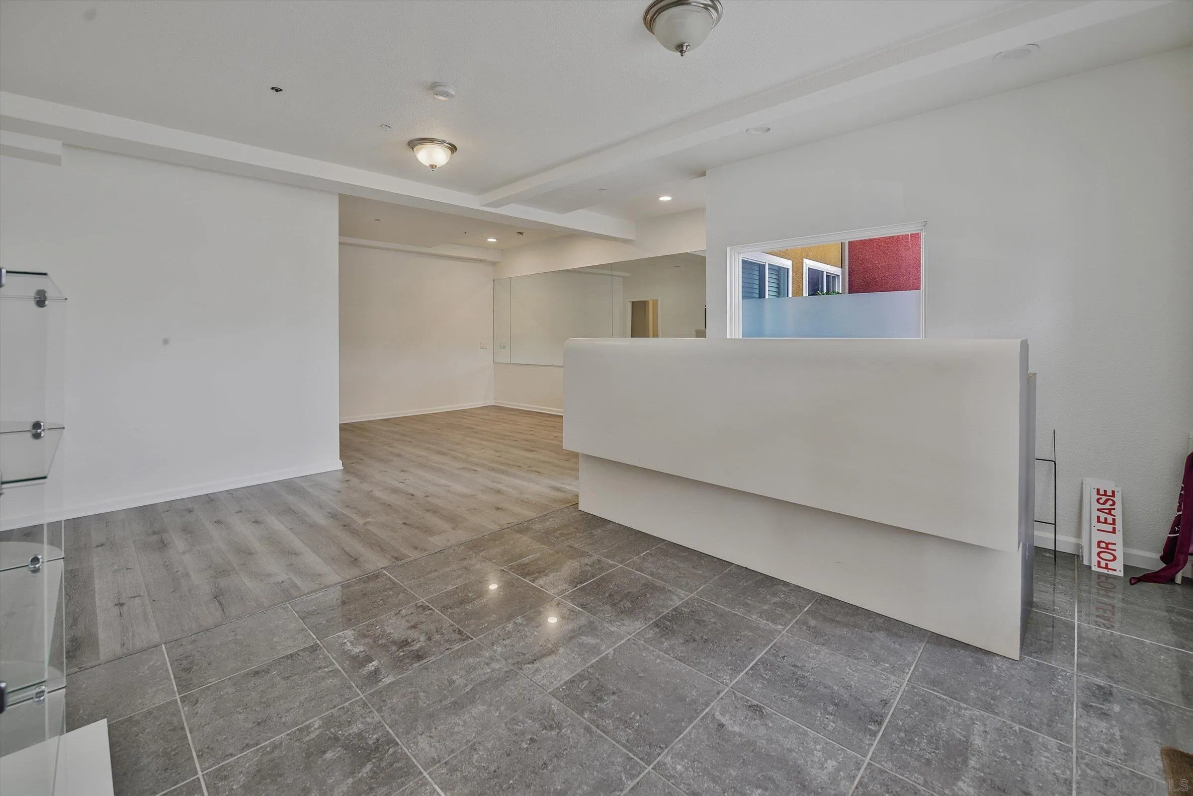 Photo #5: 250025828 Listing 