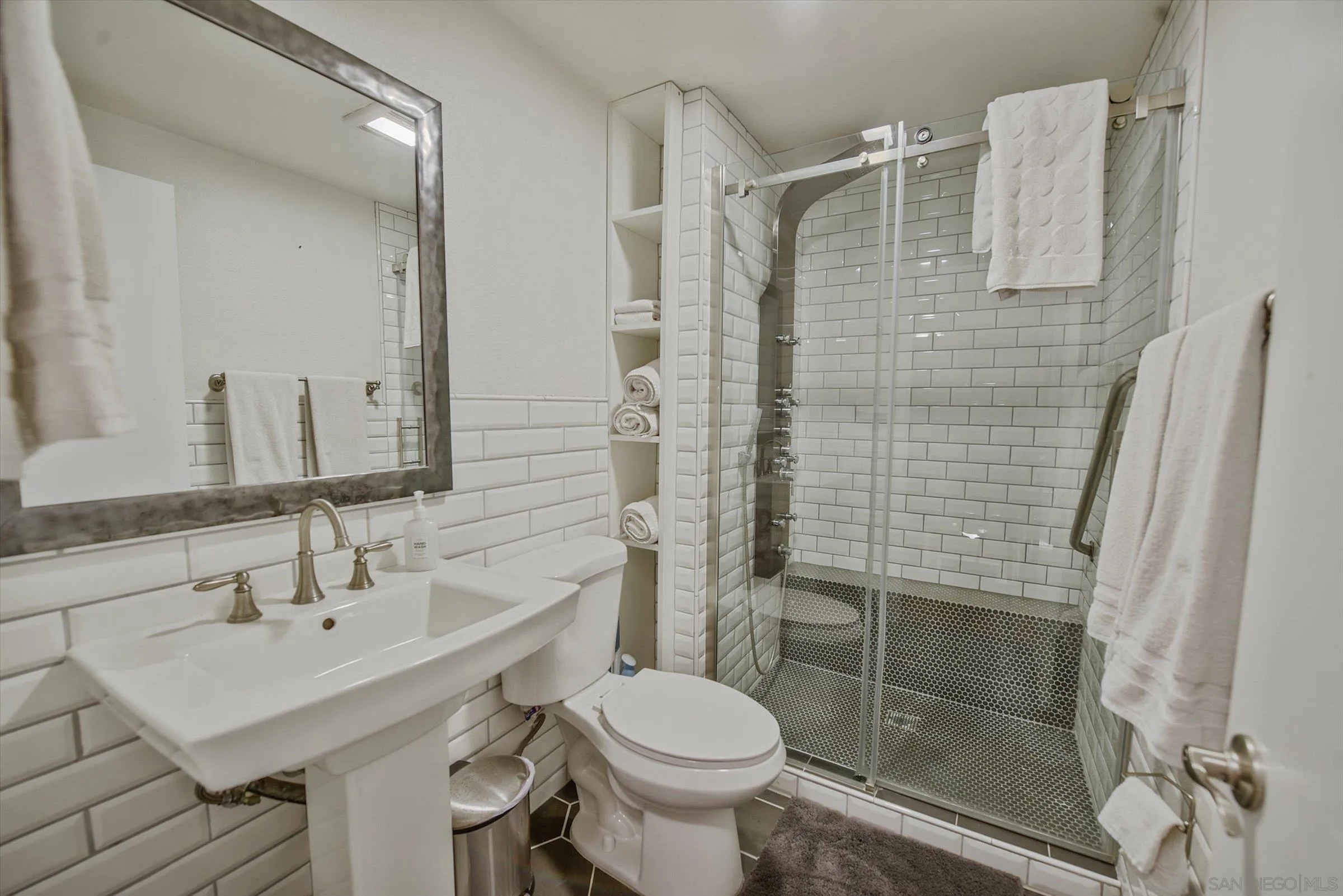 Photo #26: 250025828 Listing: Photo #26