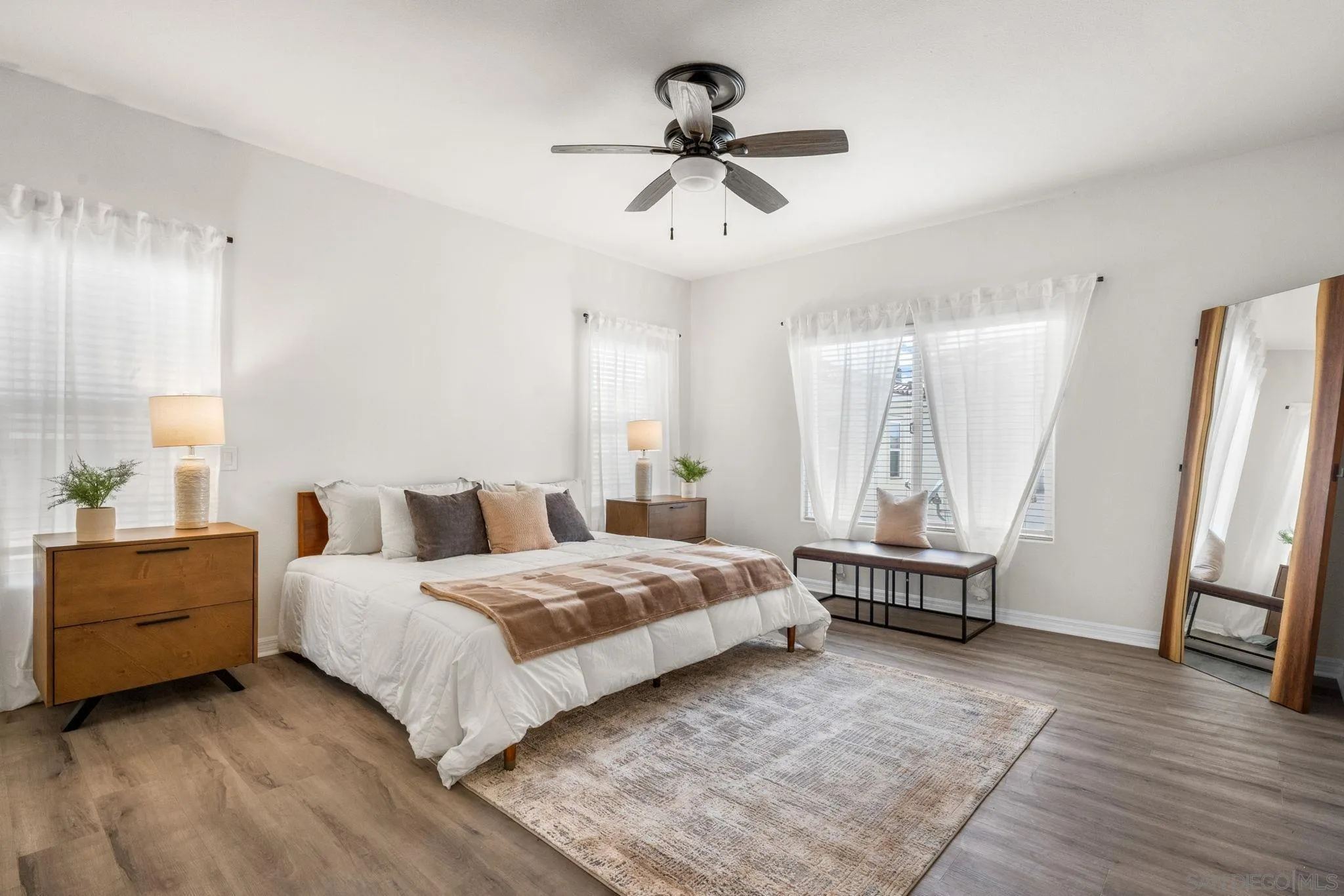 https://cdn.realtyfeed.com/cdn/127/250025861/9f9a44b885978cfbd0170731b20e9cd6.webp