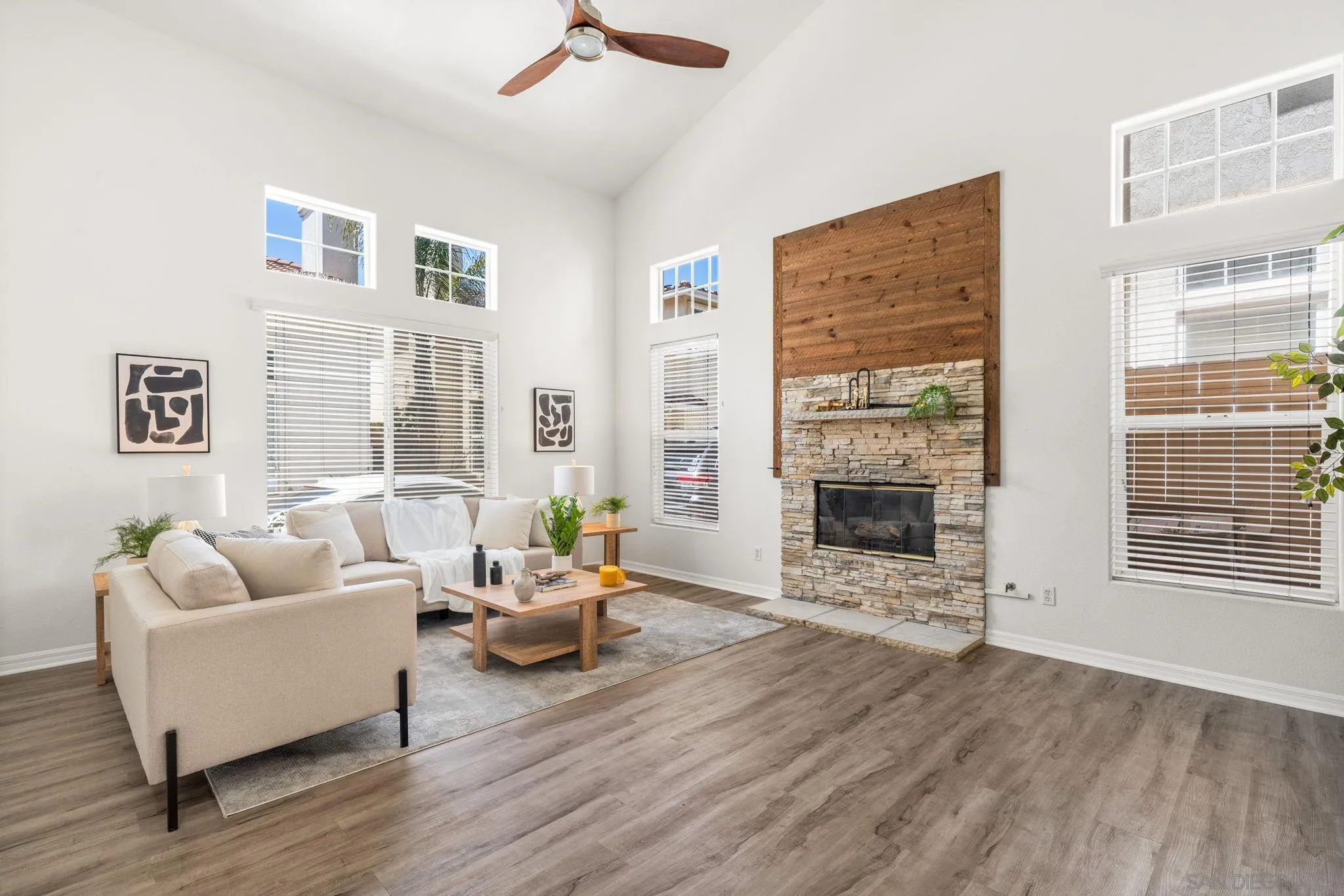 https://cdn.realtyfeed.com/cdn/127/250025861/e5957b21e09710ebbac3e91e6f4b8c30.webp