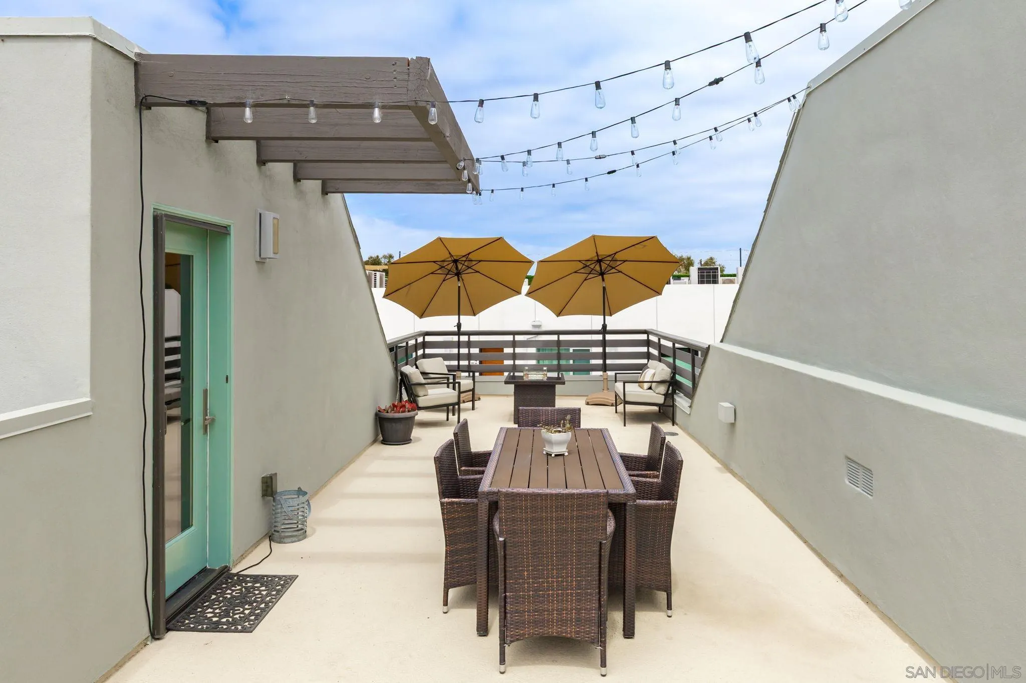Photo #3: 250025925 Listing 