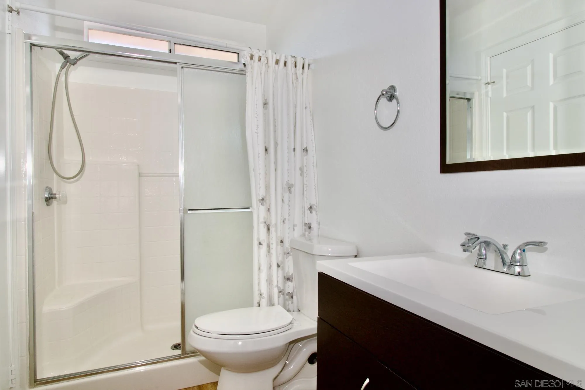 https://cdn.realtyfeed.com/cdn/127/250025929/15ea6877a42a00326c93571a86fcb6bb.webp