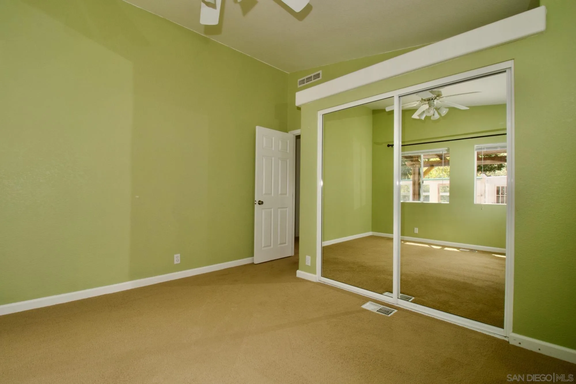 https://cdn.realtyfeed.com/cdn/127/250025929/9eb1a5fc4730c0fe9c4bc525e9044801.webp