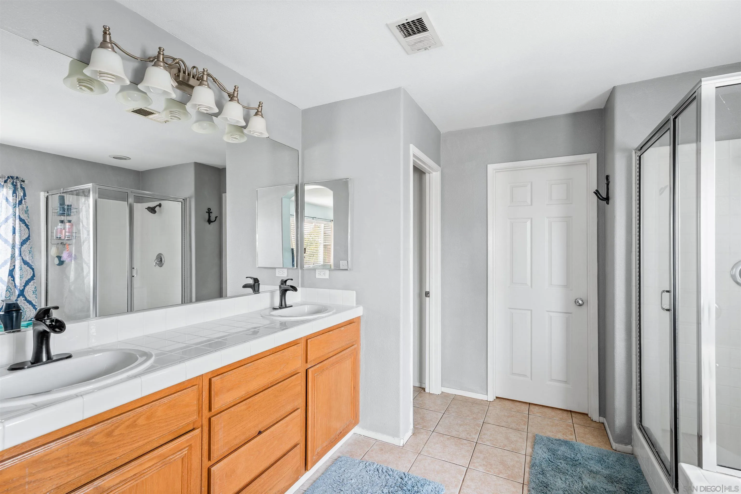 https://cdn.realtyfeed.com/cdn/127/250025939/d7af41a81ede1e544323814a4e0a4655.webp