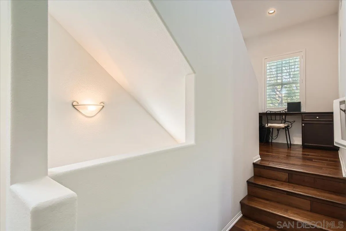 https://cdn.realtyfeed.com/cdn/127/250025954/b94df6d822b3231a19e3a411441f4d71.webp