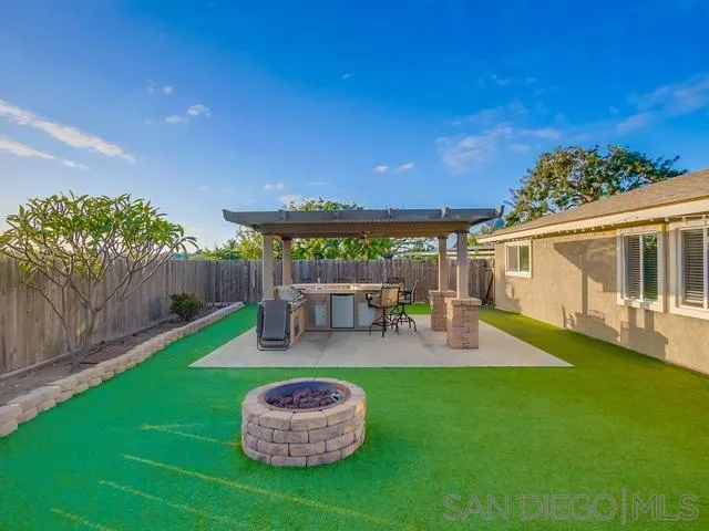 https://cdn.realtyfeed.com/cdn/127/250025965/1212f9b6f8765be619c0b82a4b7c5458.webp