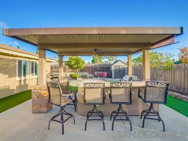 https://cdn.realtyfeed.com/cdn/127/250025965/37223bad4a45e55a6b833803d61da3d2.webp