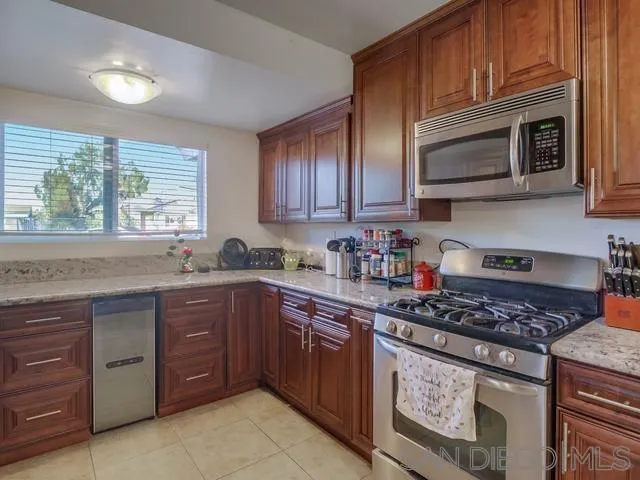 https://cdn.realtyfeed.com/cdn/127/250025965/58c31c496cc322ff1e64aa81487a43b3.webp