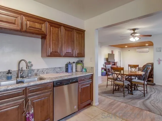 https://cdn.realtyfeed.com/cdn/127/250025965/58c76e3697779980415ccaef7c9448a1.webp