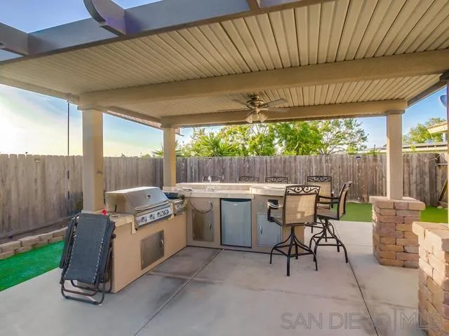 https://cdn.realtyfeed.com/cdn/127/250025965/dfeb027b4ab7b02423c6cdf8f5daccf6.webp