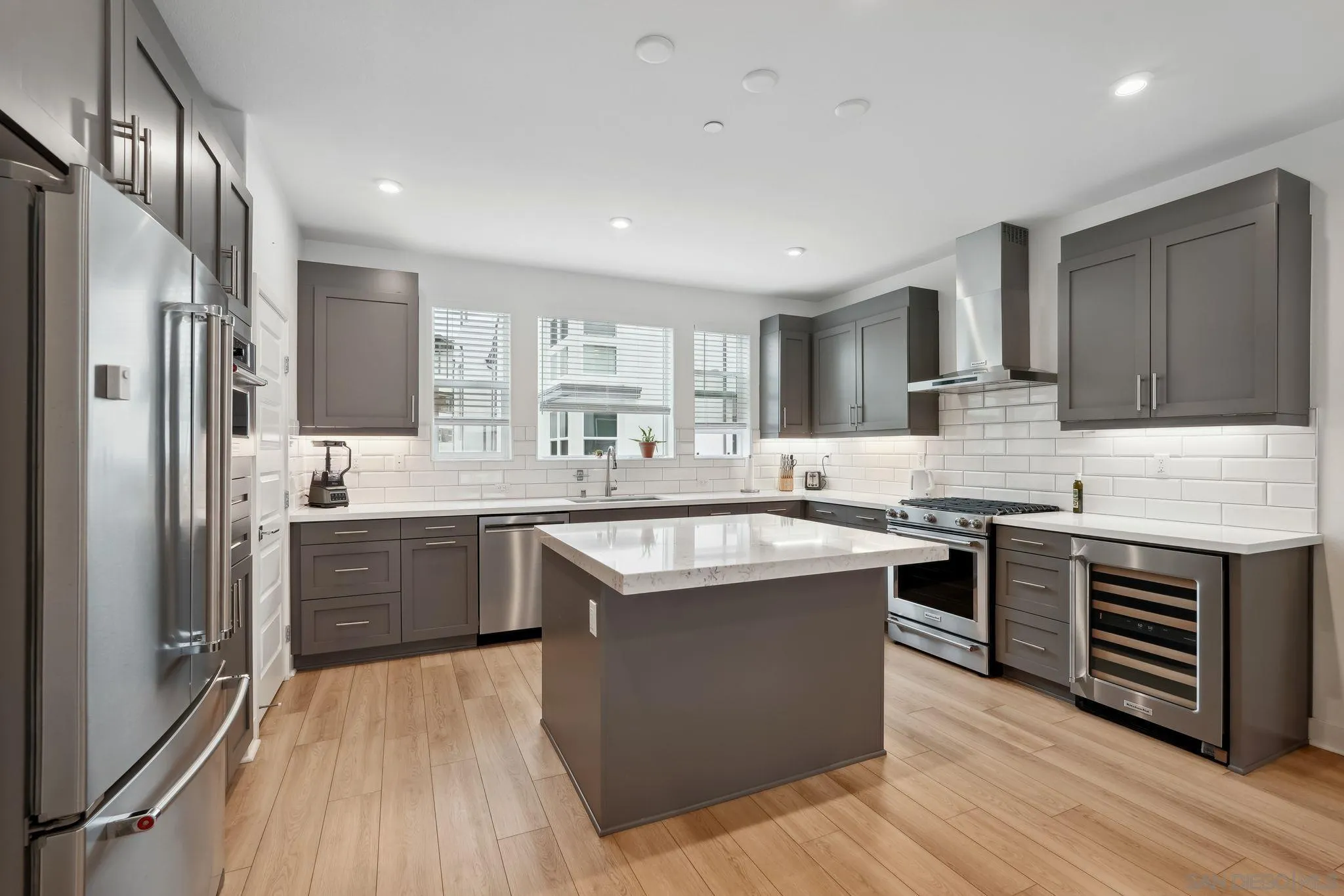 Photo #4: 250025967 Listing 