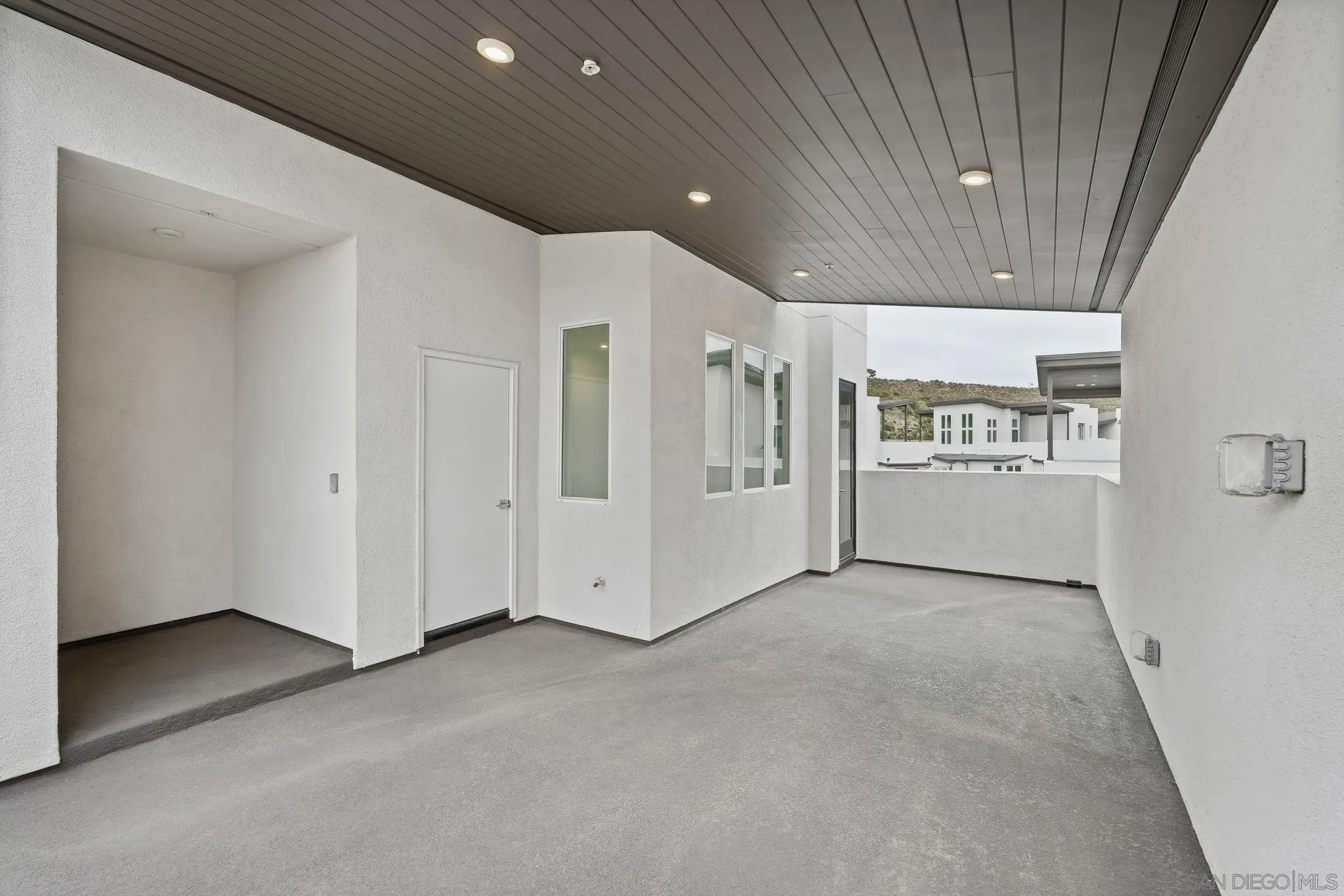 Photo #22: 250025967 Listing: Photo #22