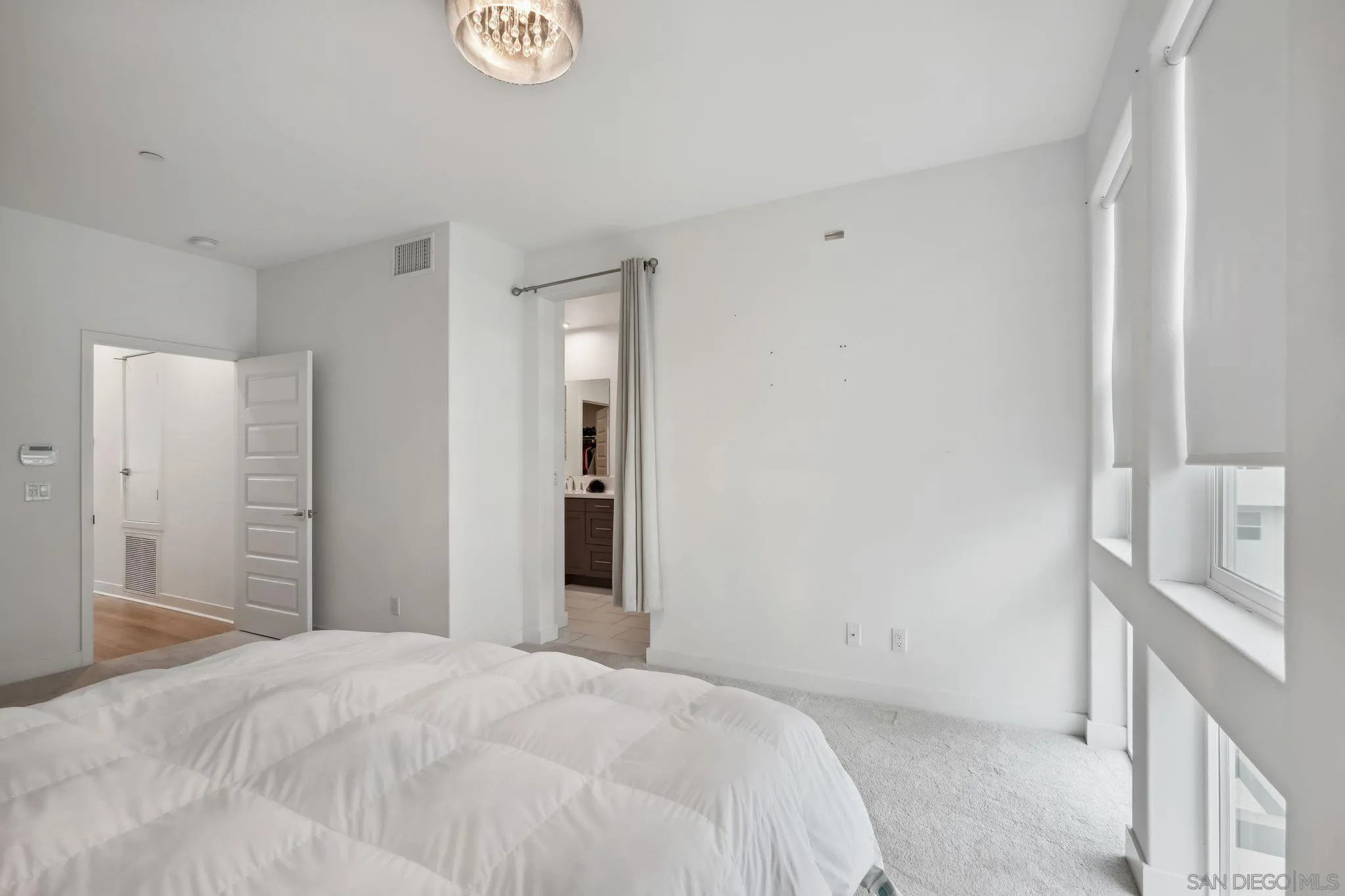 Photo #13: 250025967 Listing: Photo #13