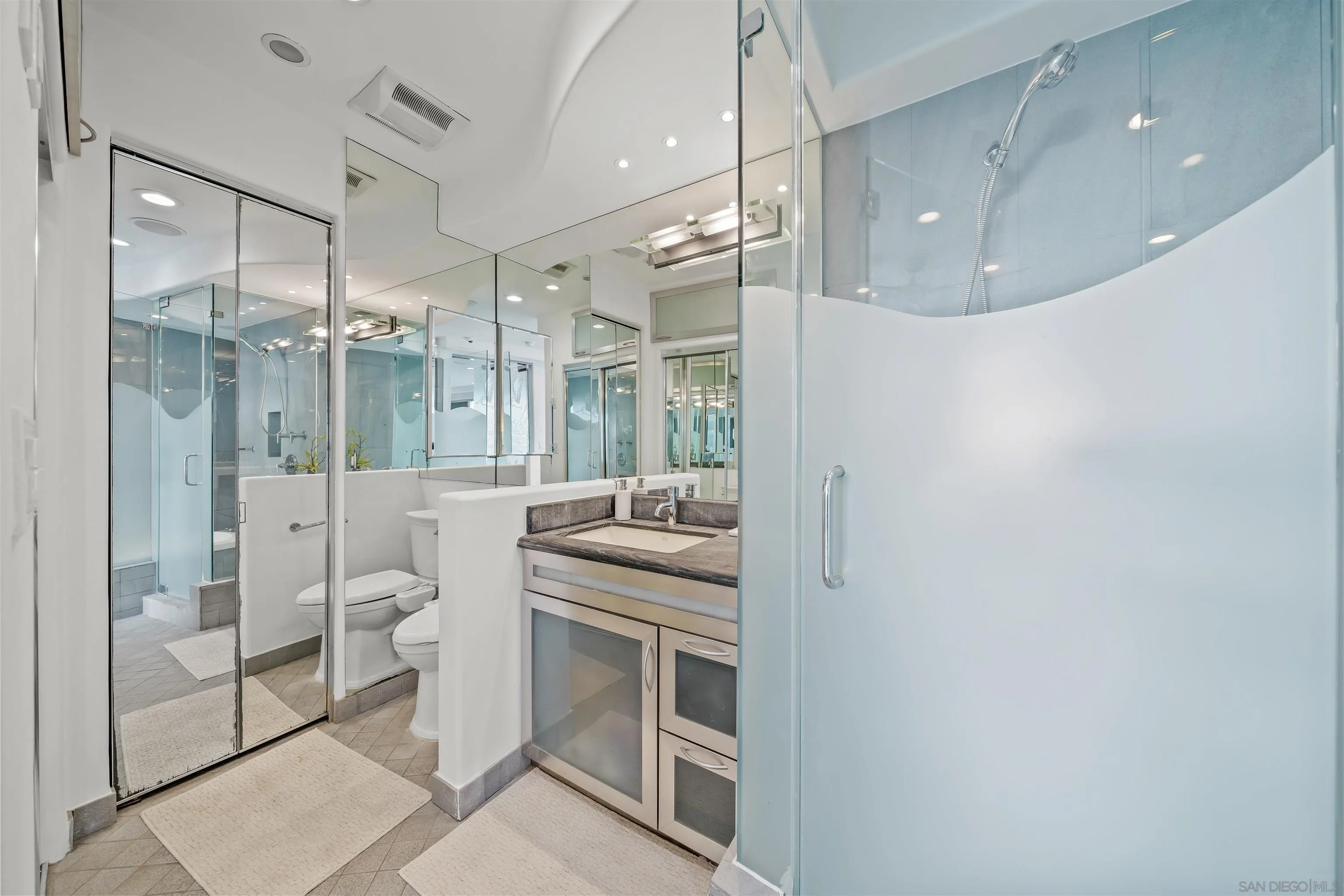 Photo #20: 250025968 Listing: Photo #20