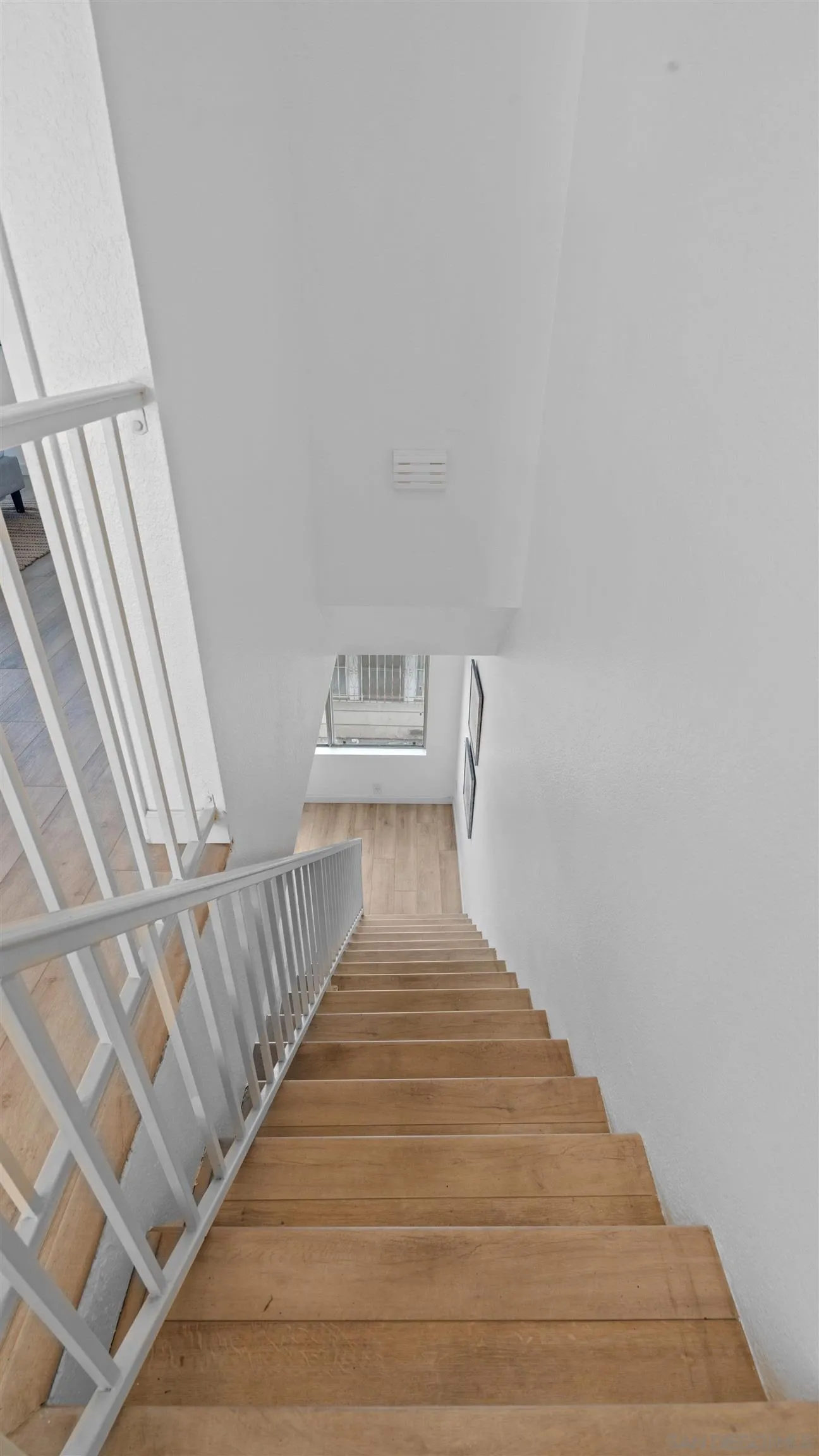 https://cdn.realtyfeed.com/cdn/127/250025983/653a6dc9a96698fdf789cee982ebd625.webp