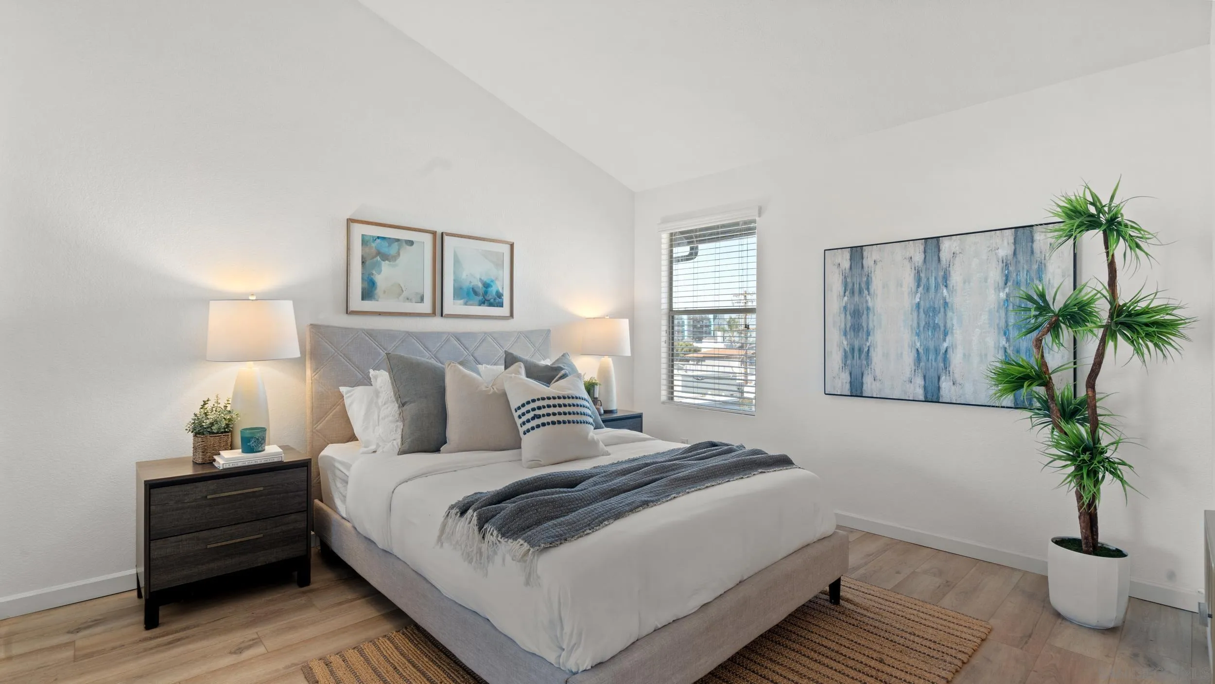 https://cdn.realtyfeed.com/cdn/127/250025983/d7e01c57dcaeb795cc0b1305a8f27b2b.webp