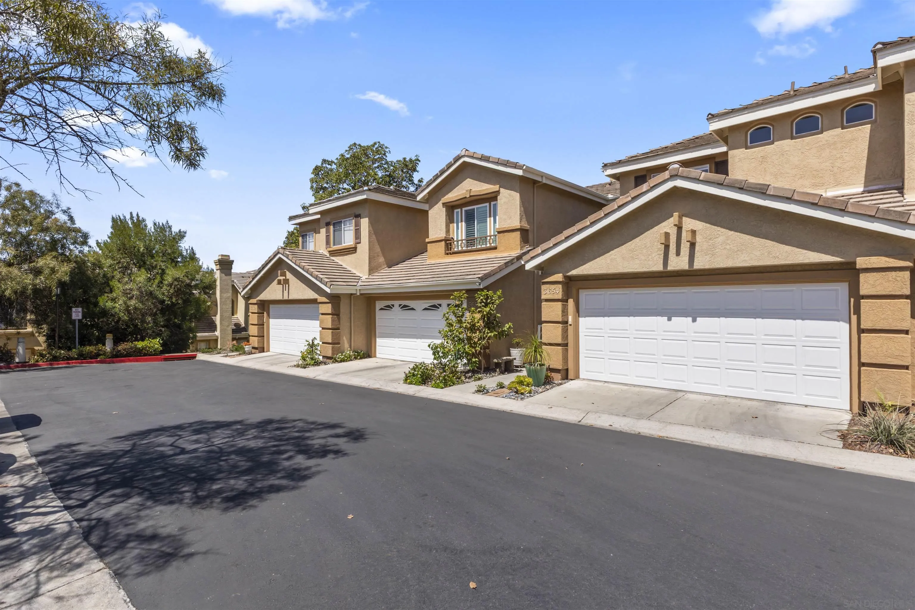 Photo #2: 250026013 Listing 