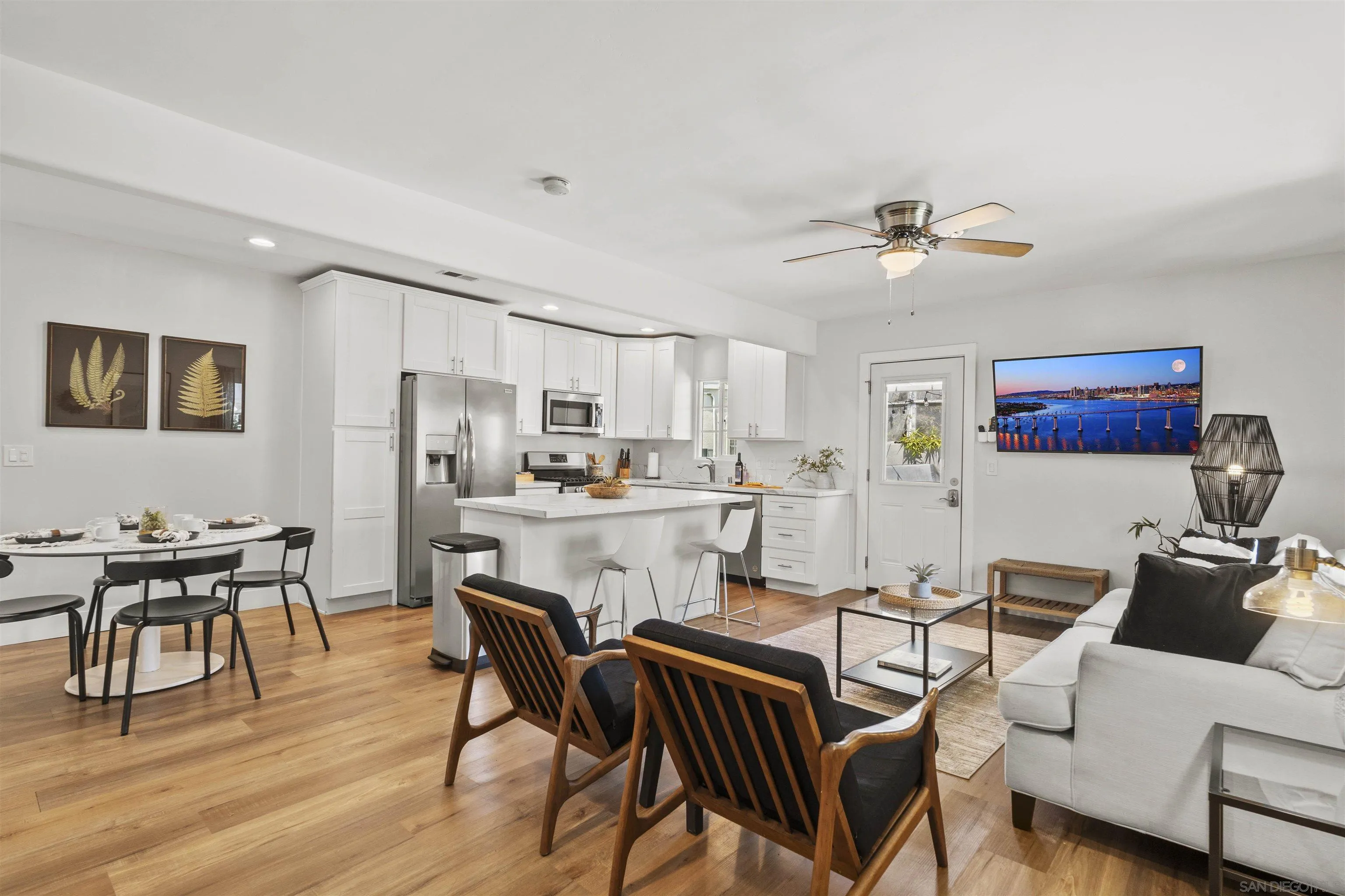 https://cdn.realtyfeed.com/cdn/127/250026026/6407293e090322d66ff01553449d1ec3.webp