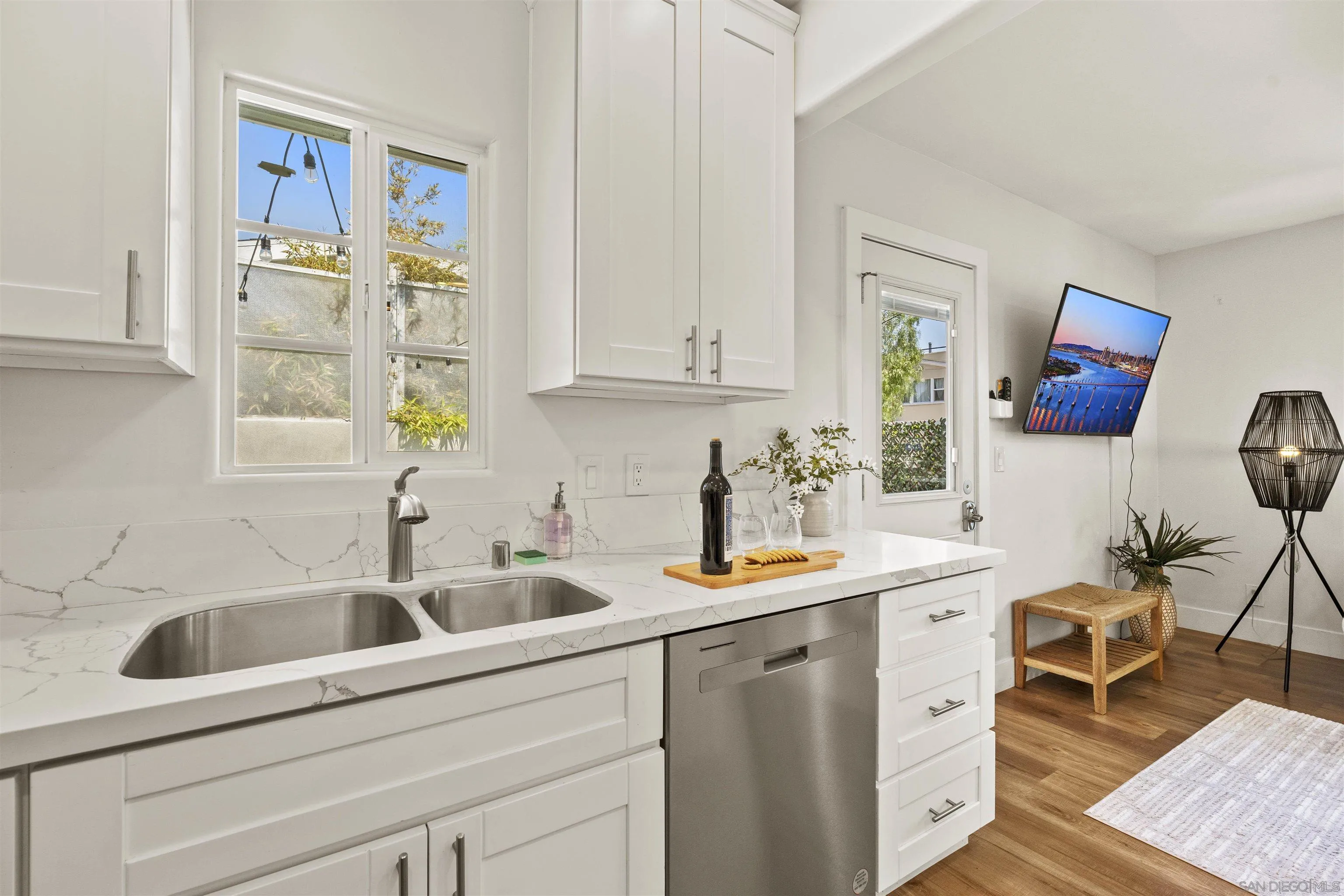 https://cdn.realtyfeed.com/cdn/127/250026026/6caae095548ba709a208671213d32a7f.webp