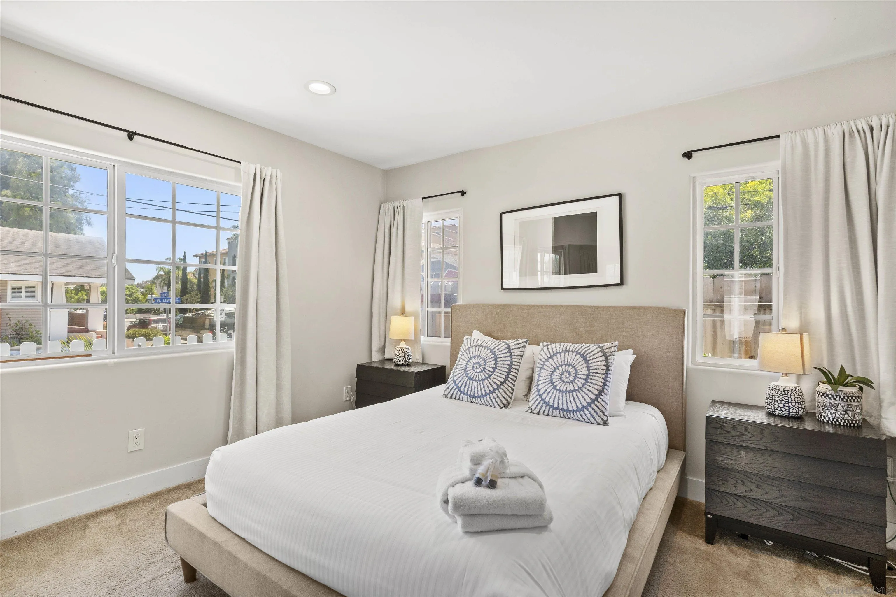 https://cdn.realtyfeed.com/cdn/127/250026026/ce357ac01203eed37a7ac9025b9d46bc.webp
