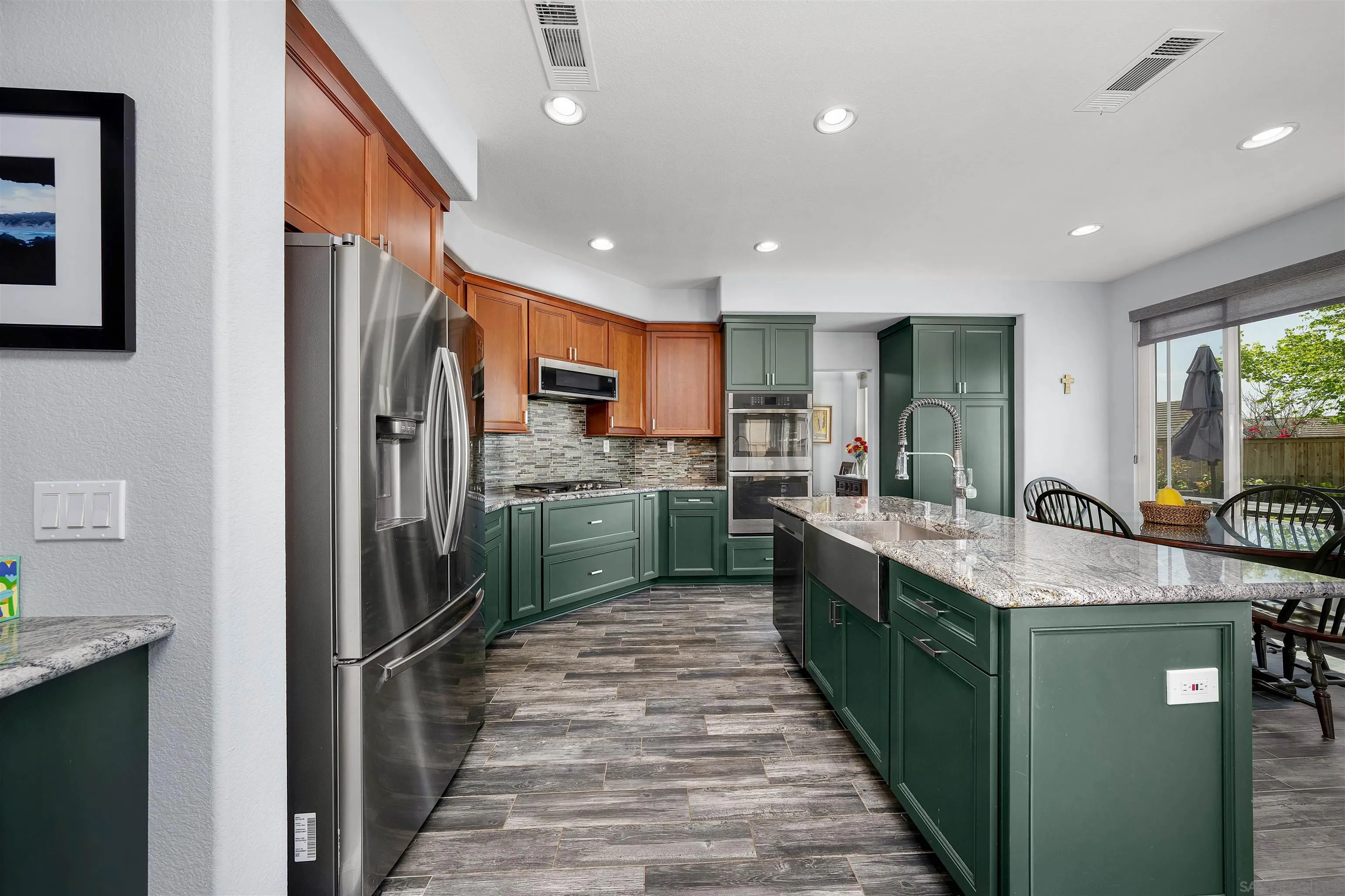 https://cdn.realtyfeed.com/cdn/127/250026027/78a0c3e29a7eb40b0ca78da653982eed.webp