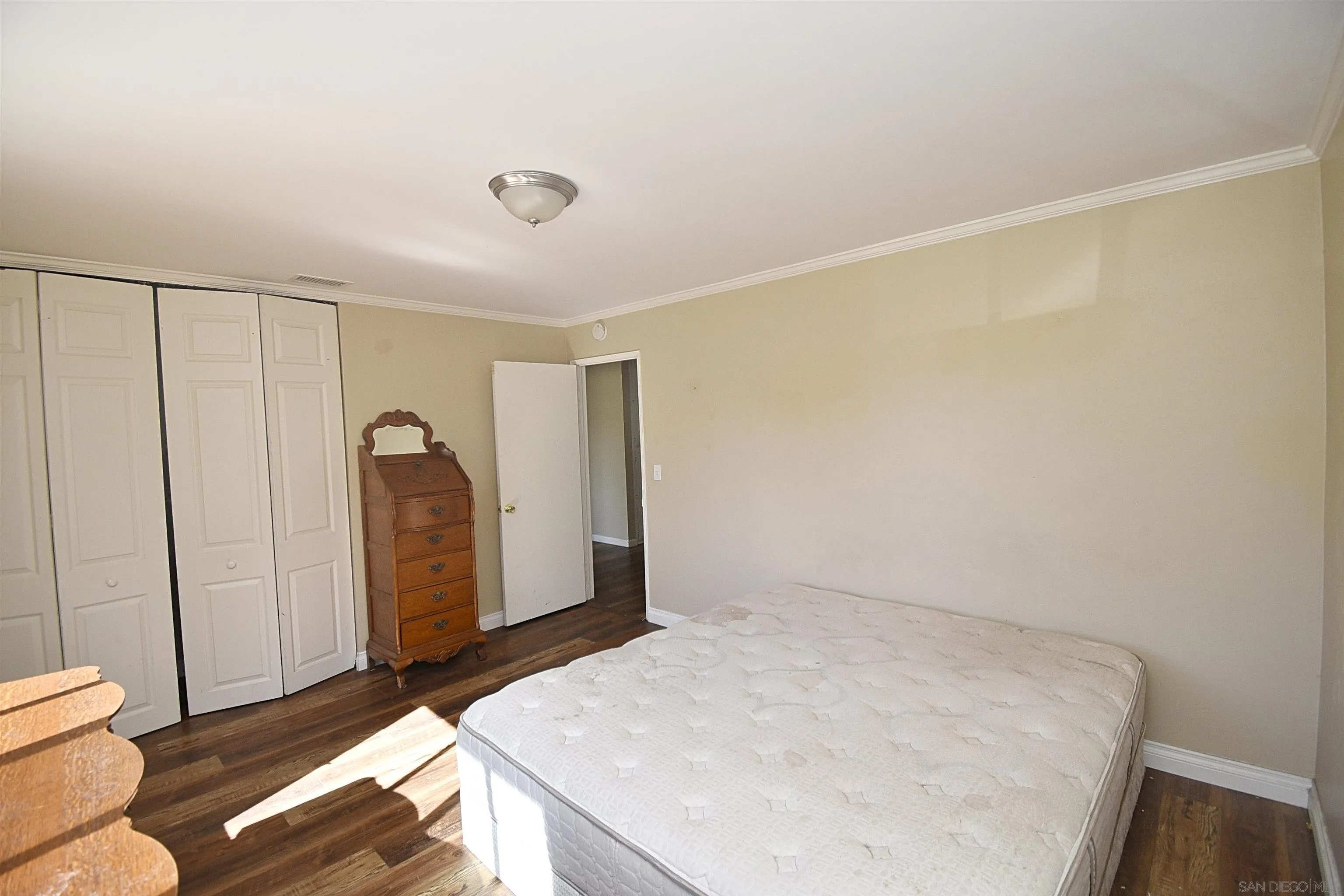 https://cdn.realtyfeed.com/cdn/127/250026056/17318a058cf11256e822d9bb4a91b5d4.webp
