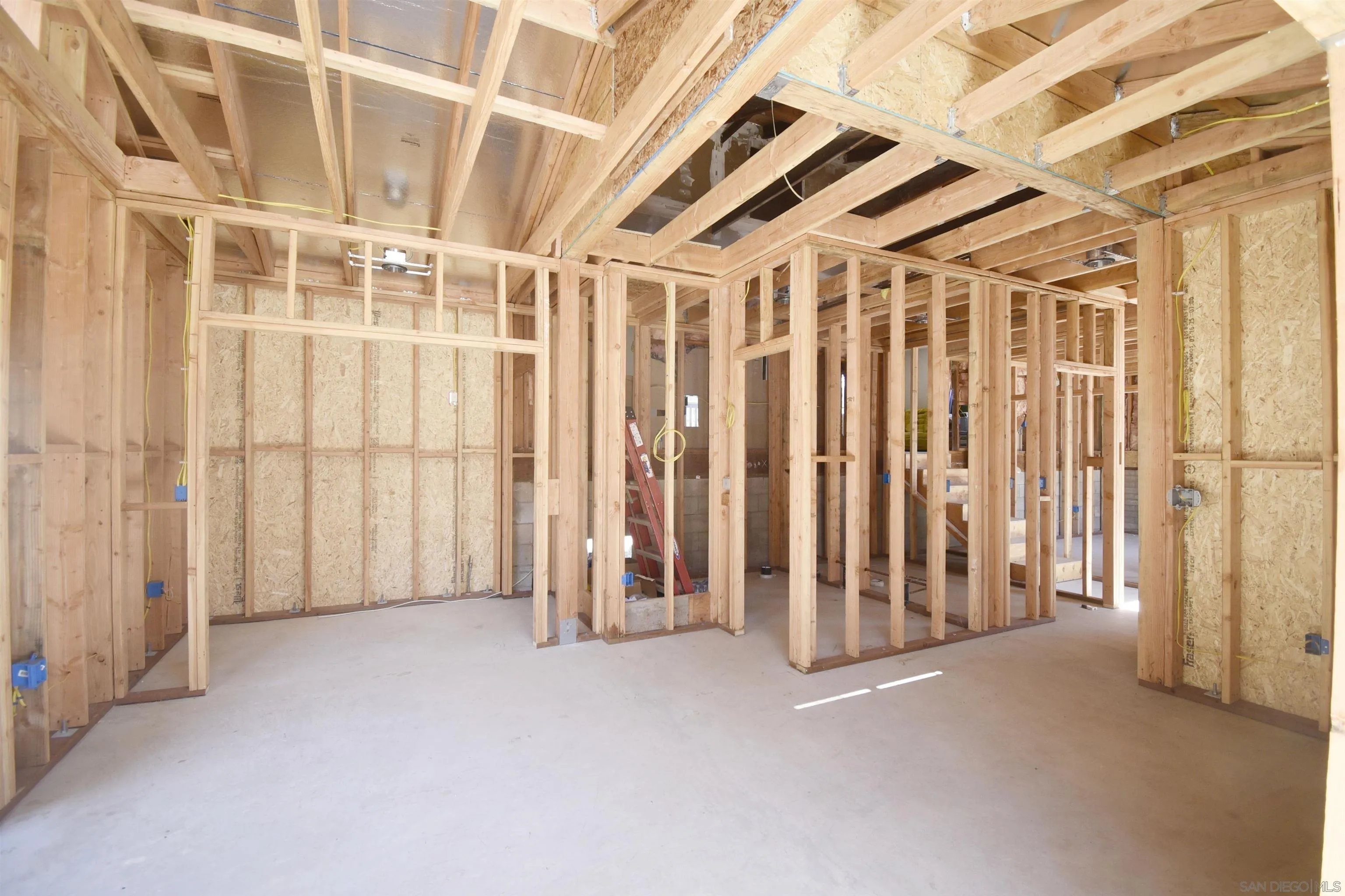 https://cdn.realtyfeed.com/cdn/127/250026056/28e7d896a039fef1e4f69c0798286472.webp