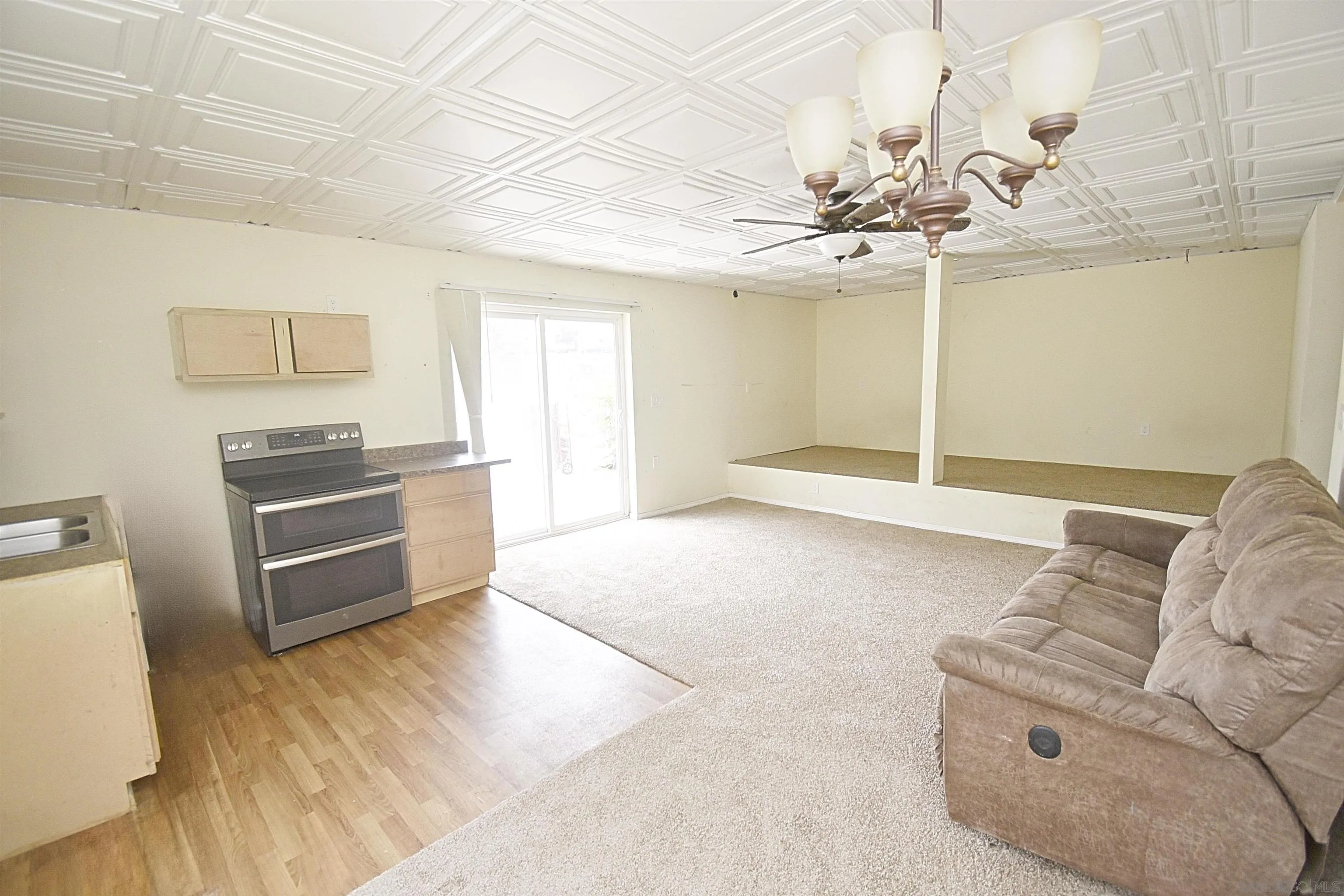 https://cdn.realtyfeed.com/cdn/127/250026056/36ce45240157647573ed1042c8bc12a4.webp