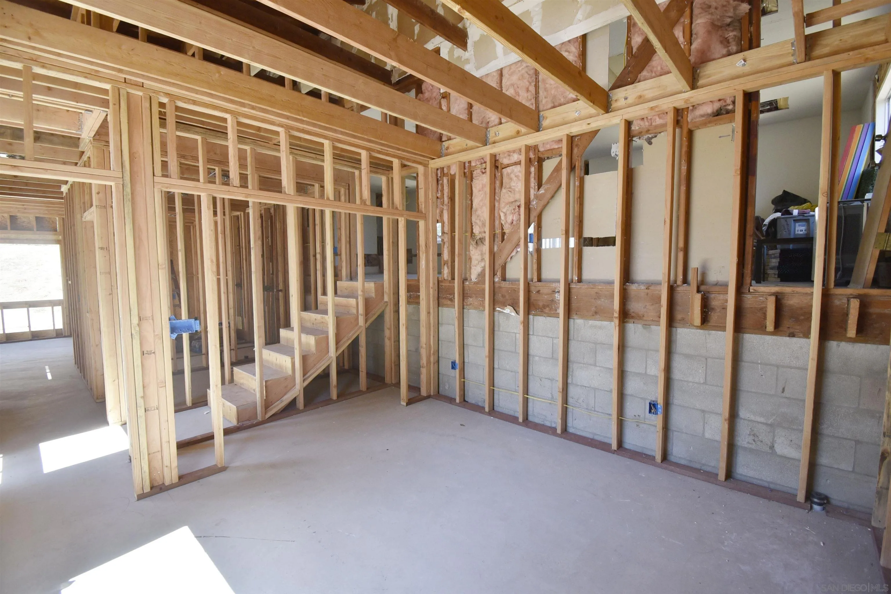 https://cdn.realtyfeed.com/cdn/127/250026056/486fb79a69659bfc3a7ac7d8cc5c845c.webp